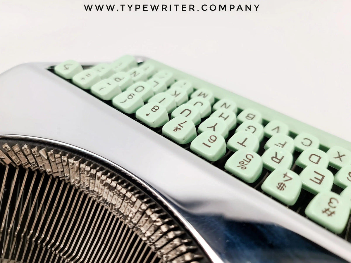 Limited Edition Hermes Baby Chrome Plated Typewriter Serviced, case - ElGranero Typewriter.Company