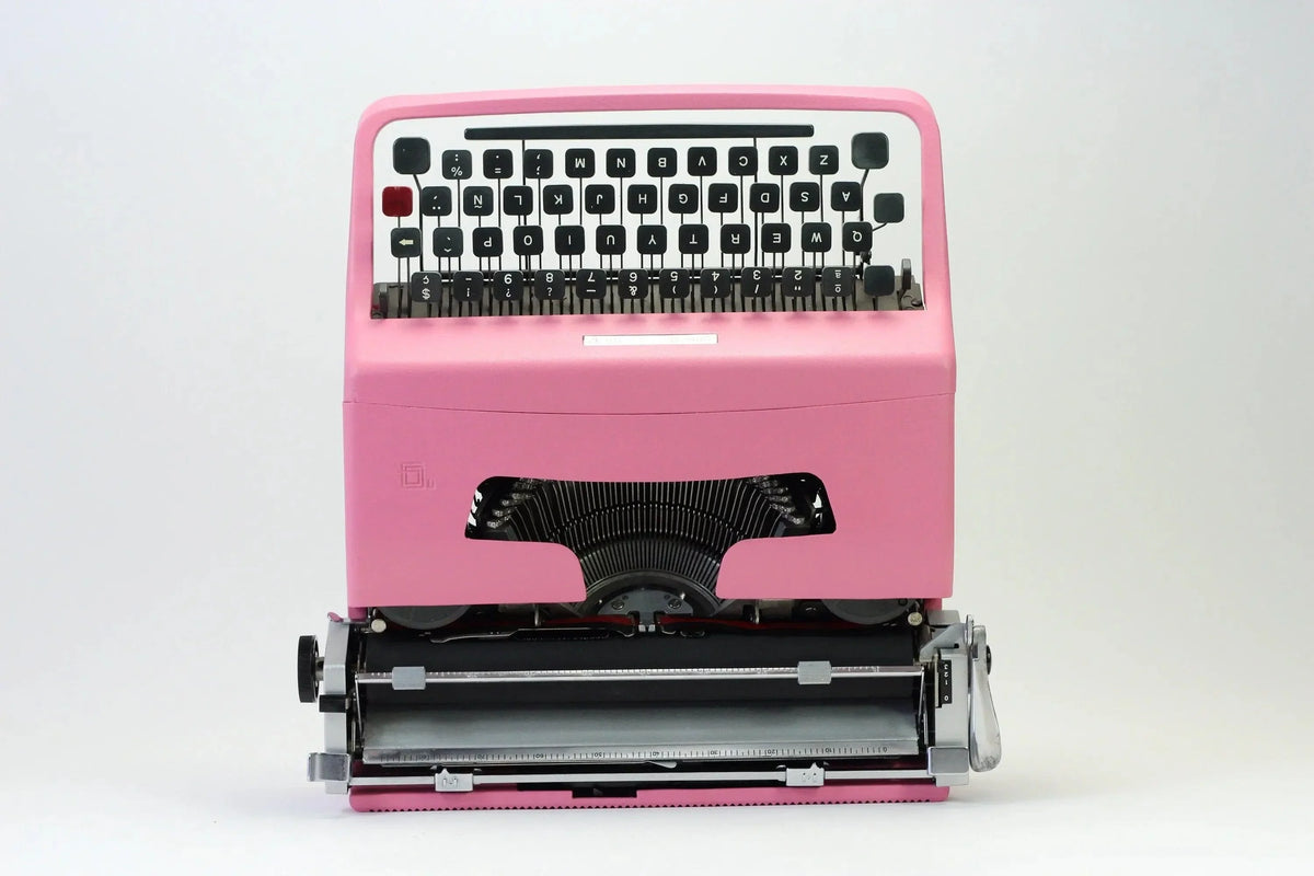 Olivetti Lettera 32 Pink, Vintage Manual Typewriter, Refurbished - ElGranero Typewriter.Company