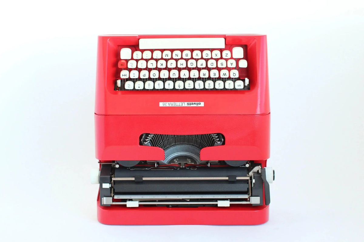 Olivetti Lettera 35 Red, Vintage Manual Typewriter, Refurbished - ElGranero Typewriter.Company