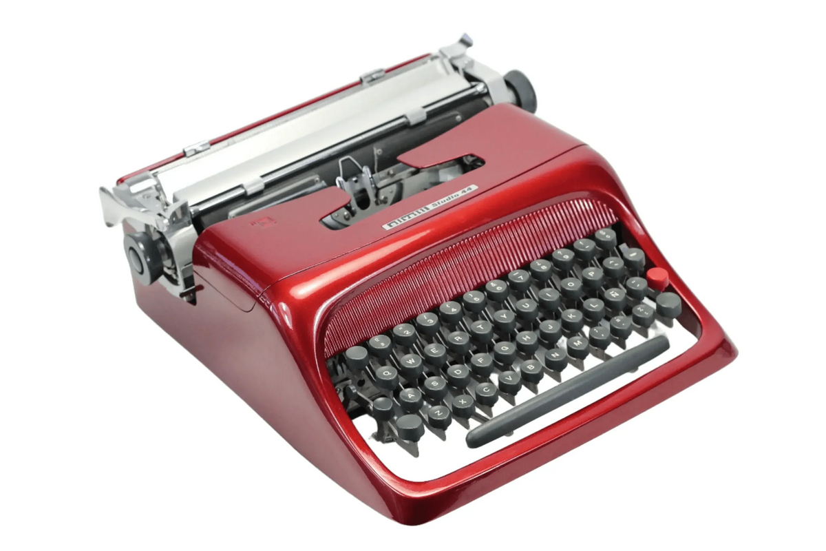 Olivetti Studio 44 Burgundy Vintage Typewriter, Restored - ElGranero Typewriter.Company
