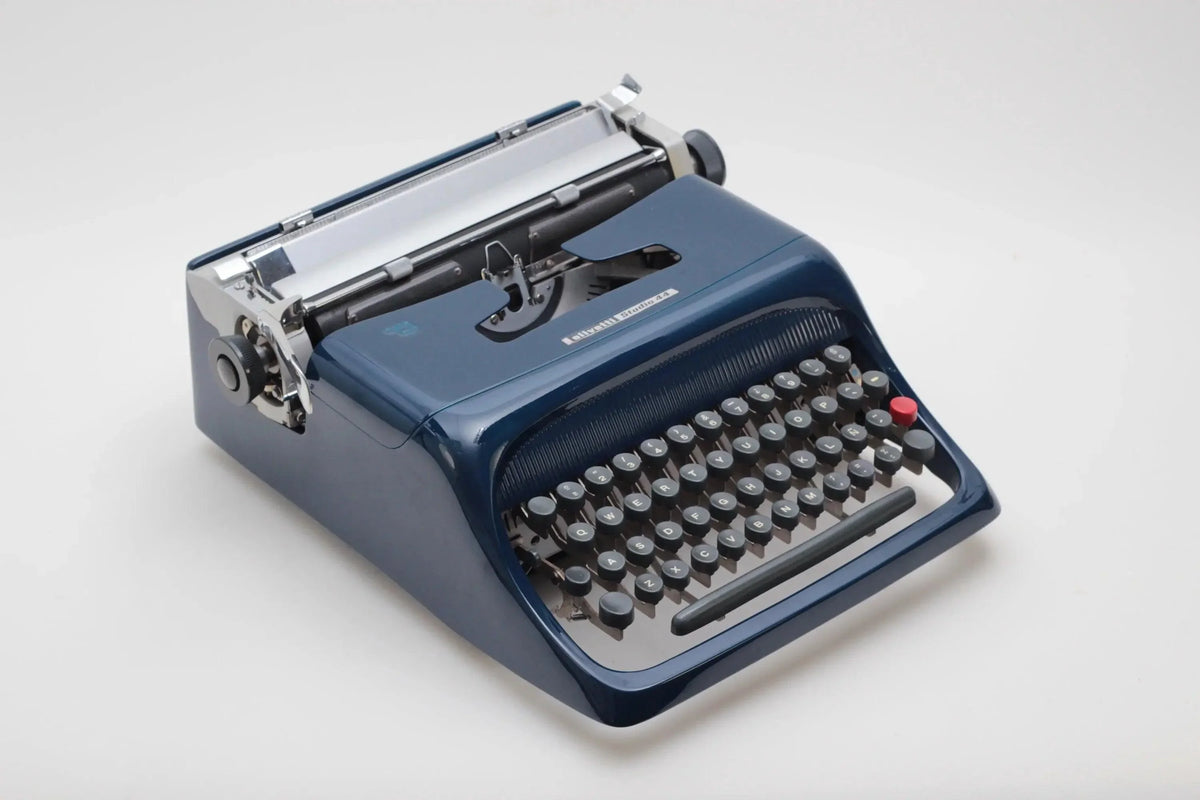 Olivetti Studio 44 Machine à écrire vintage bleu marine, restaurée - ElGranero Typewriter.Company