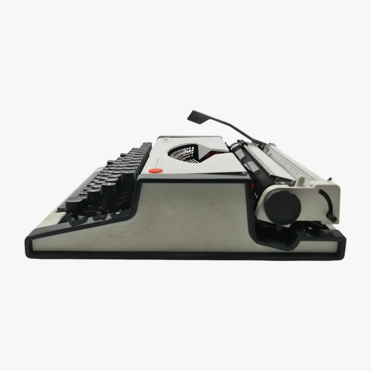 Olympia Traveller De Luxe Manual Vintage Typewriter, Portable, Serviced - ElGranero Typewriter.Company