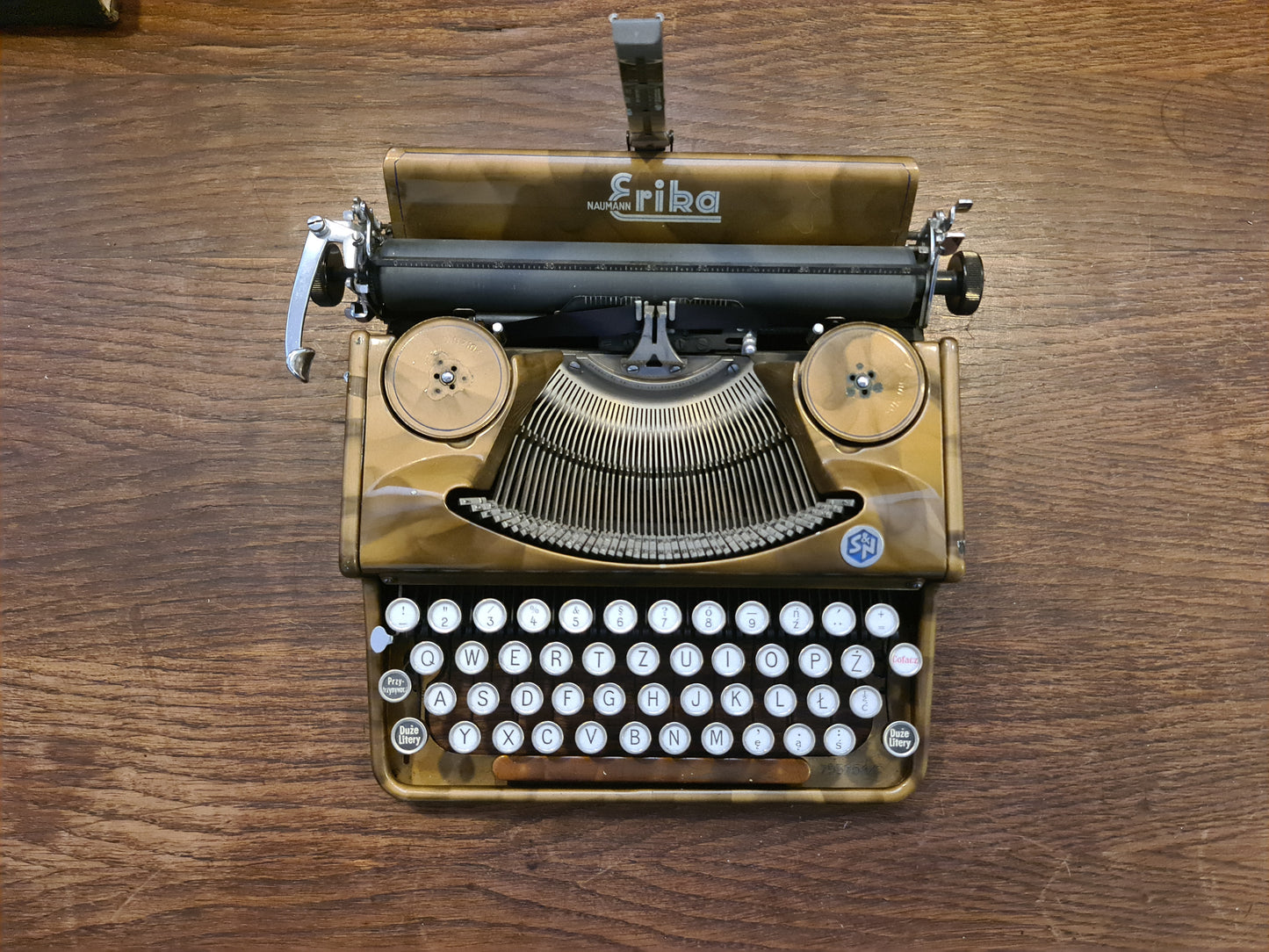 RARE Erika 5 GOLD Vintage Manual Typewriter, Professionally Serviced - ElGranero Typewriter.Company
