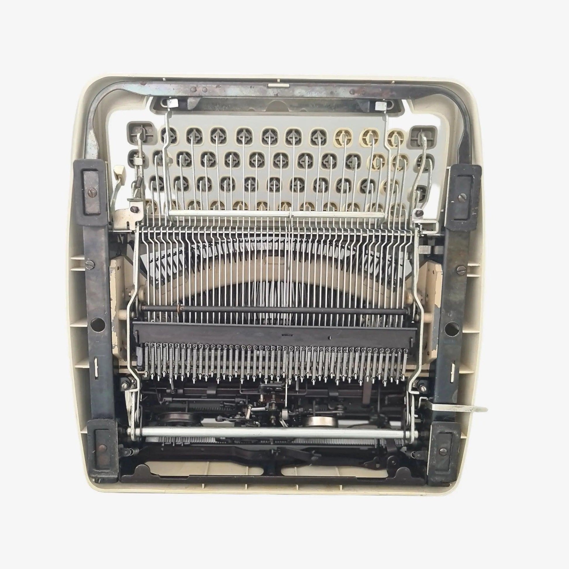 Adler Junior Typewriter, Manual, Vintage, QWERTY, Refurbished ElGranero Typewriter.Company