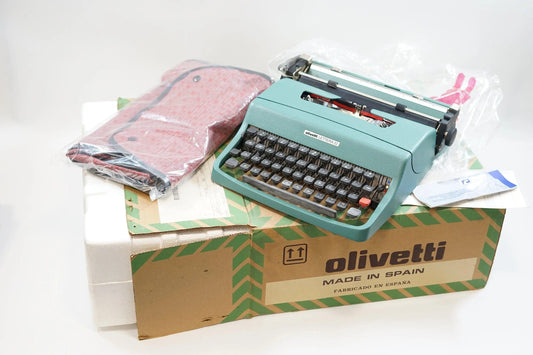 EXCLUSIVE SALE!! Extremely Rare! Just Unboxed Olivetti Lettera 32 Typewriter Mint Condition. Authenticity Certificate - ElGranero Typewriter.Company