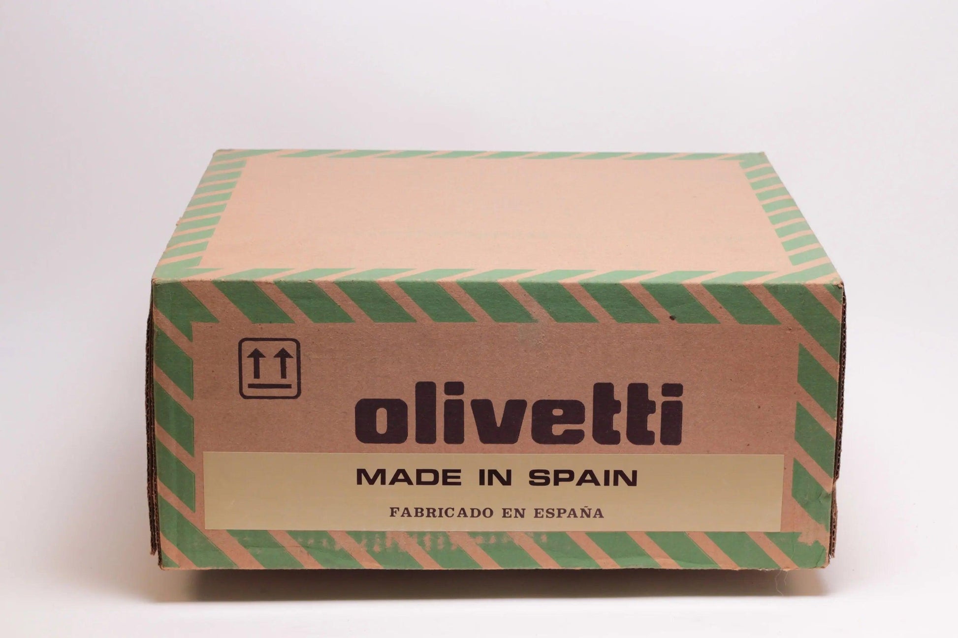 EXCLUSIVE SALE!! Extremely Rare! Just Unboxed Olivetti Lettera 32 Typewriter Mint Condition. Authenticity Certificate - ElGranero Typewriter.Company