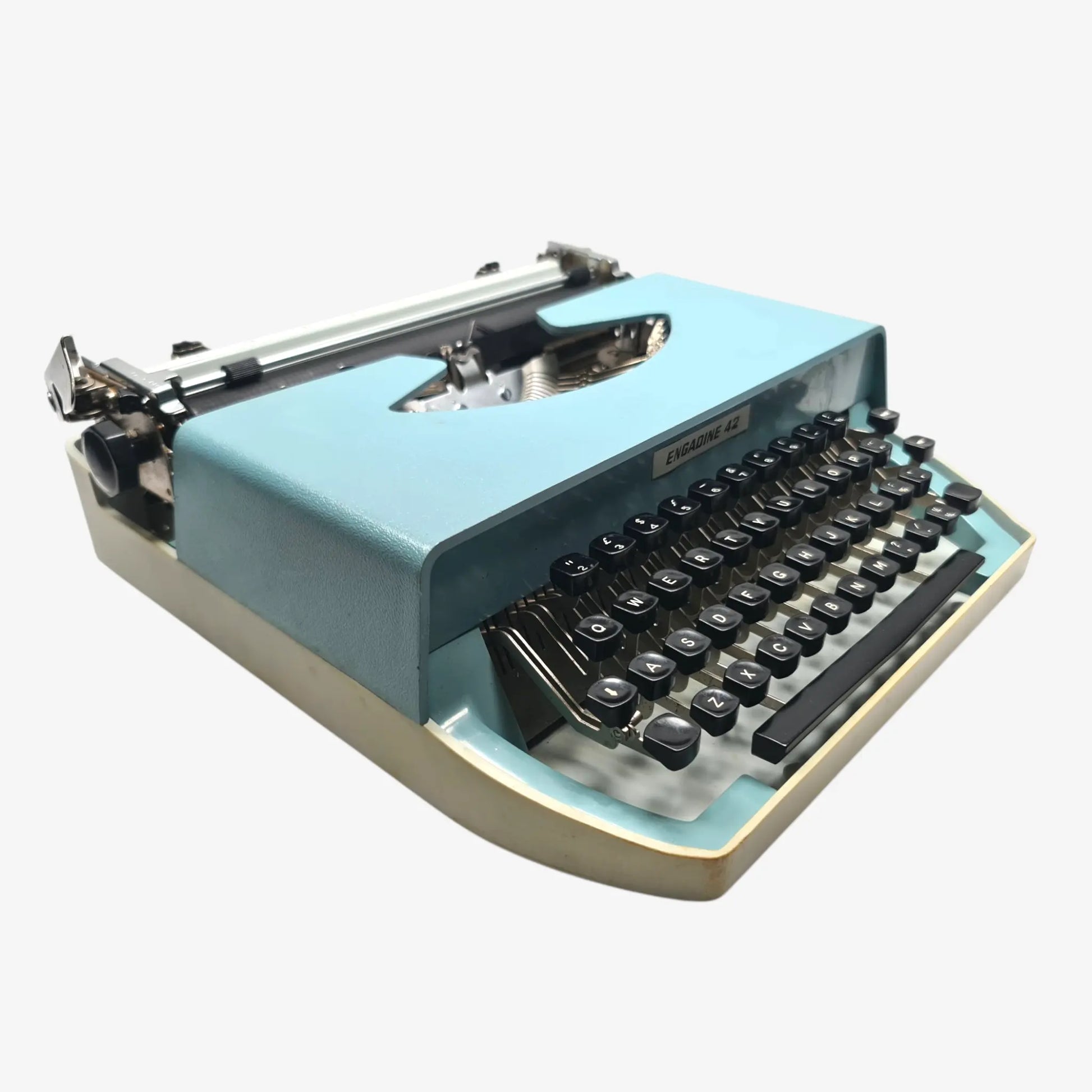 Engadine 42- Restored 1970s Portable Typewriter (QWERTY, Pica Typeface, Made in Italy)  ElGranero Typewriter.Company