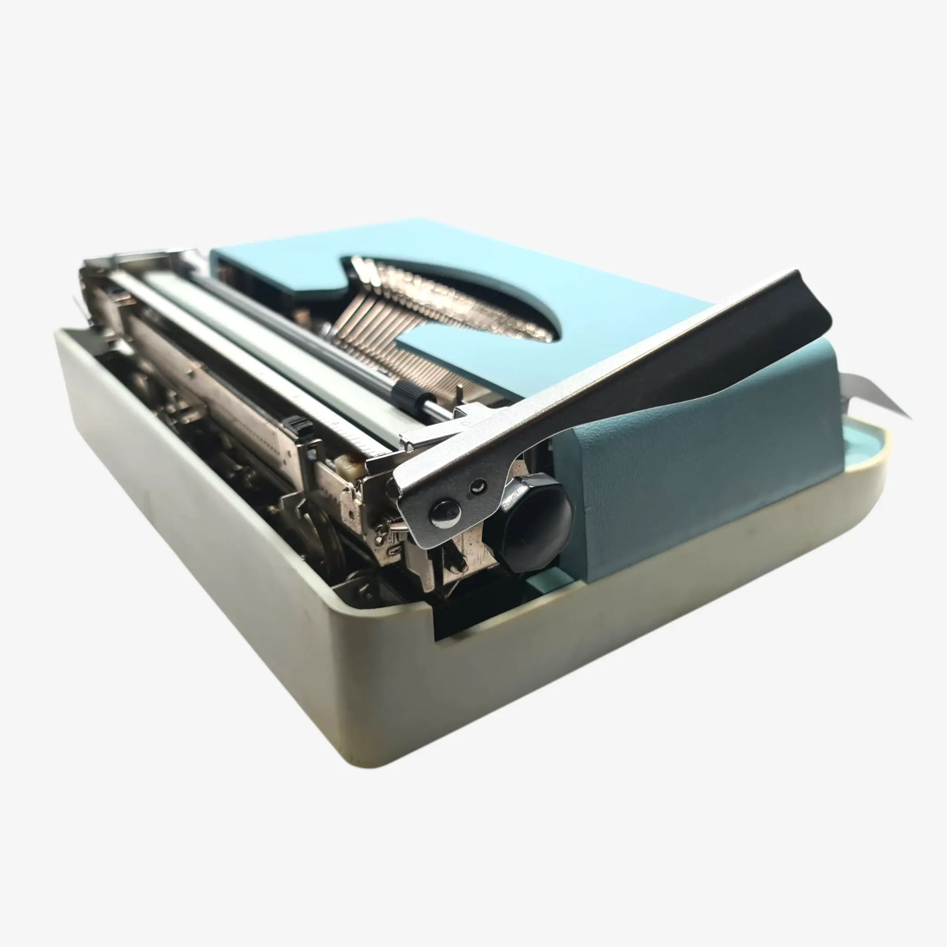 Engadine 42- Restored 1970s Portable Typewriter (QWERTY, Pica Typeface, Made in Italy)  ElGranero Typewriter.Company