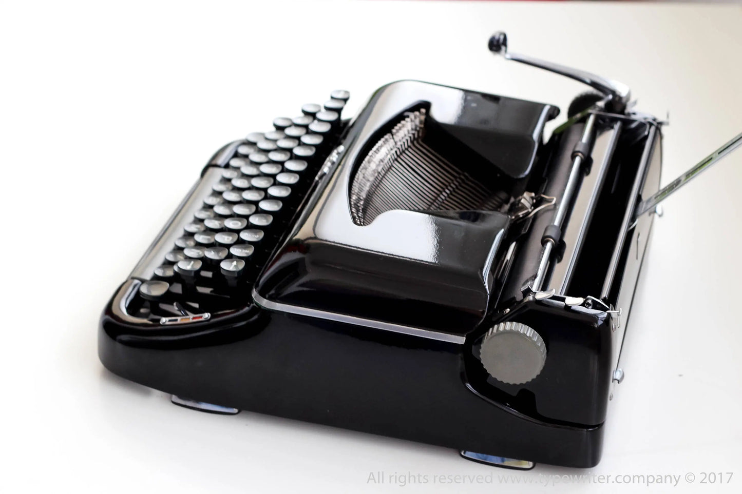 Erika Model 10 Black Vintage Typewriter, Professionally Serviced - ElGranero Typewriter.Company