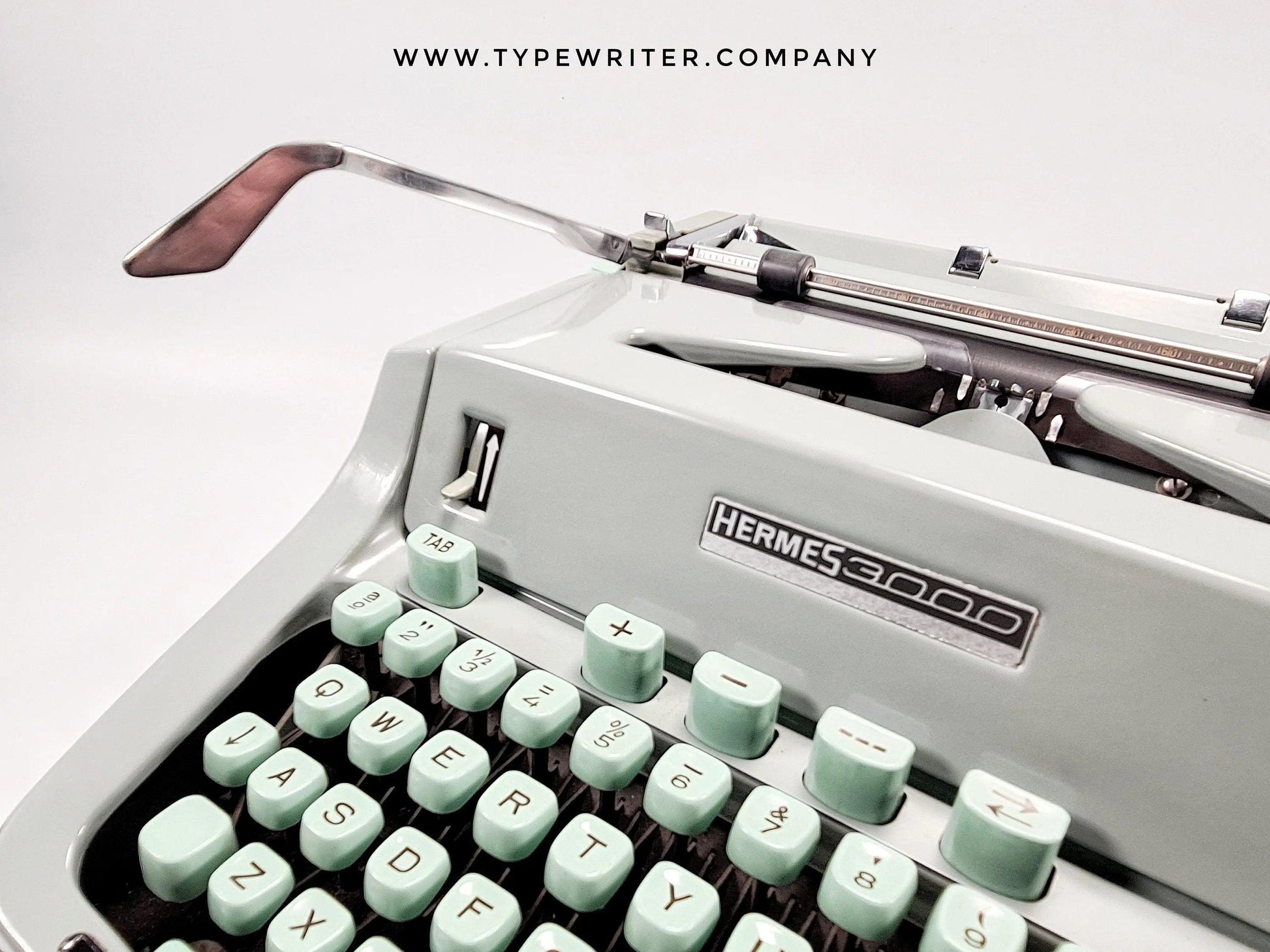 Hermes 3000 Light Green Typewriter, Ñ, Vintage, Mint Condition, Manual Portable, Professionally Serviced by Typewriter.Company - ElGranero Typewriter.Company