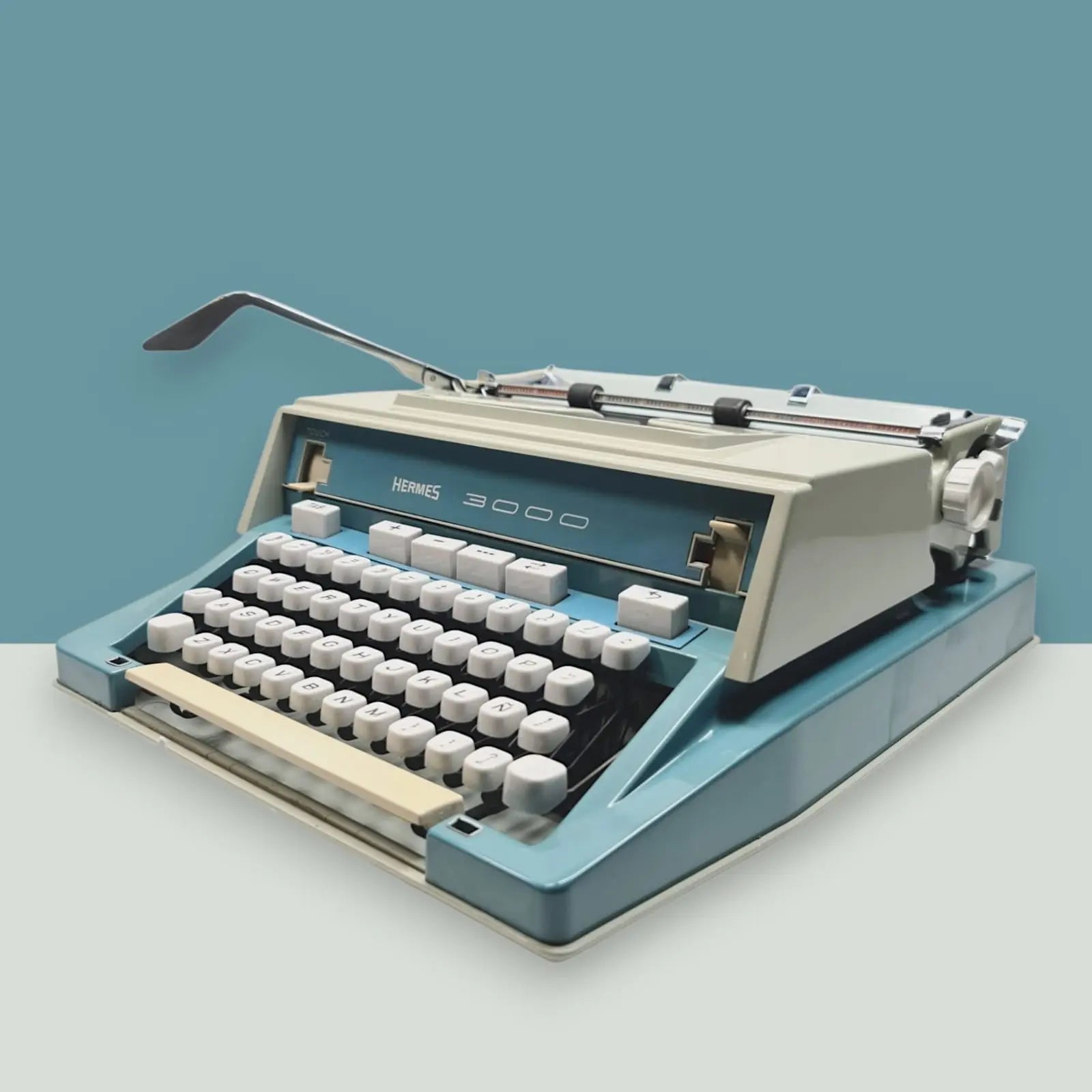 Hermes 3000 Typewriter, Rare Epoca Font, QWERTY, Serviced - ElGranero Typewriter.Company