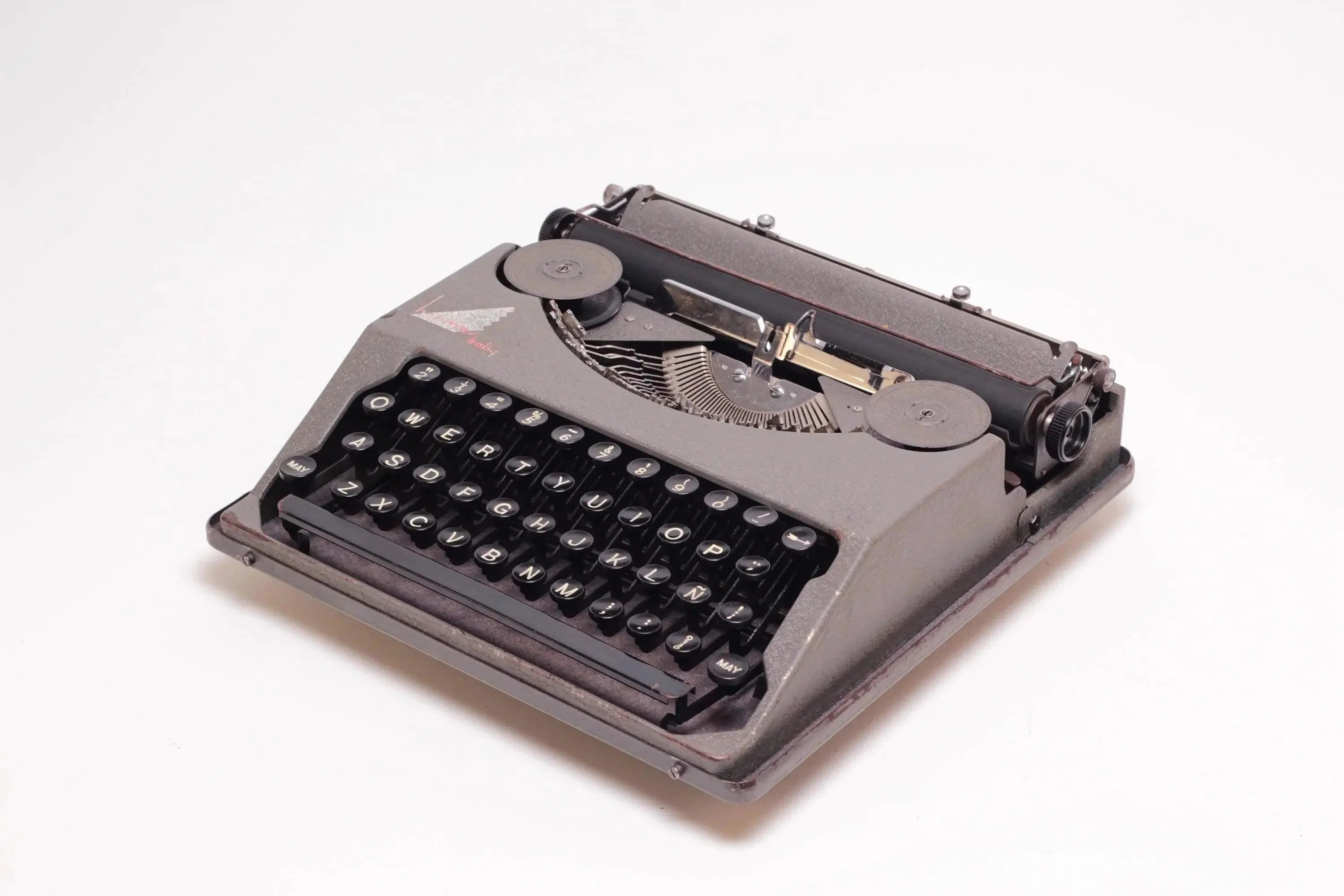 Hermes Baby Gray, Vintage Manual Typewriter, Restored - ElGranero