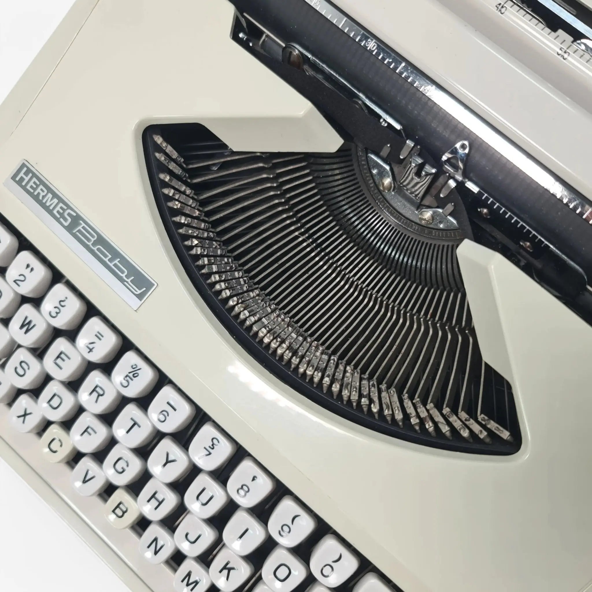 その他 HERMES BABY Hermes Baby Grey Manual Vintage Typewriter, Portable, – ElGranero
