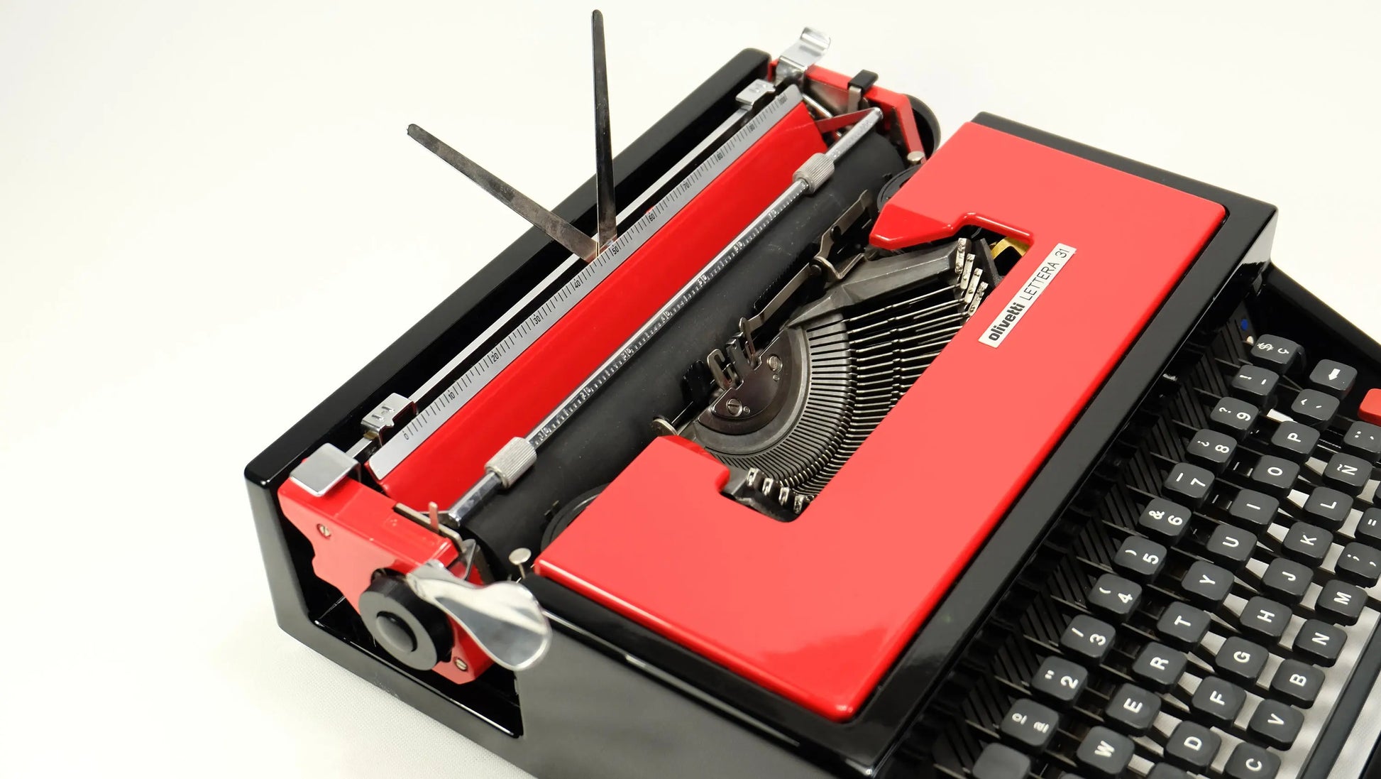 SALE! - Olivetti Dora/Lettera 31 Black & Red, Vintage, Mint Condition, Professionally Serviced - ElGranero Typewriter.Company
