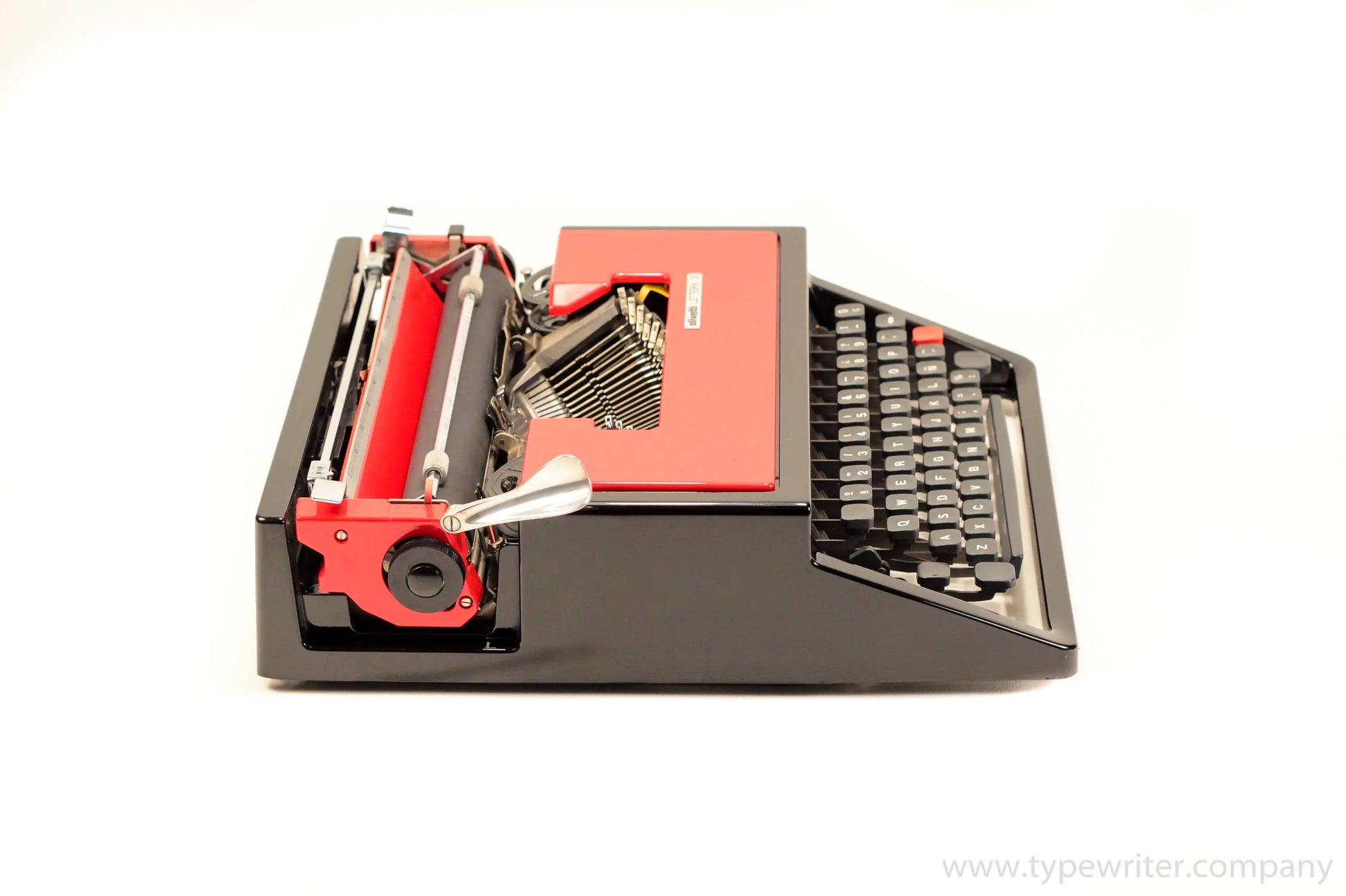 SALE! - Olivetti Dora/Lettera 31 Black & Red, Vintage, Mint Condition, Professionally Serviced - ElGranero Typewriter.Company