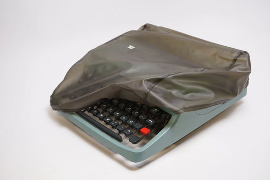 Original Semitransparent Small Dust Cover Olivetti Pluma 22/Lettera 32 - ElGranero Typewriter.Company