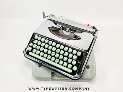 Edición Limitada Hermes Baby Tipo de Máquina de Escribir Cromada, servicio, estuche - ElGranero Typewriter.Company