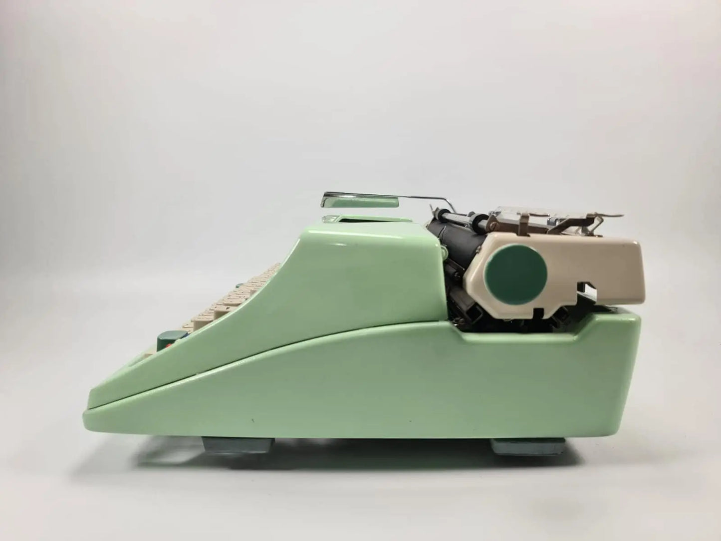Limited Edition Olympia SM8 Mint Green Typewriter, Vintage, Mint Condition, Manual Portable, Professionally Serviced by Typewriter.Company - ElGranero Typewriter.Company