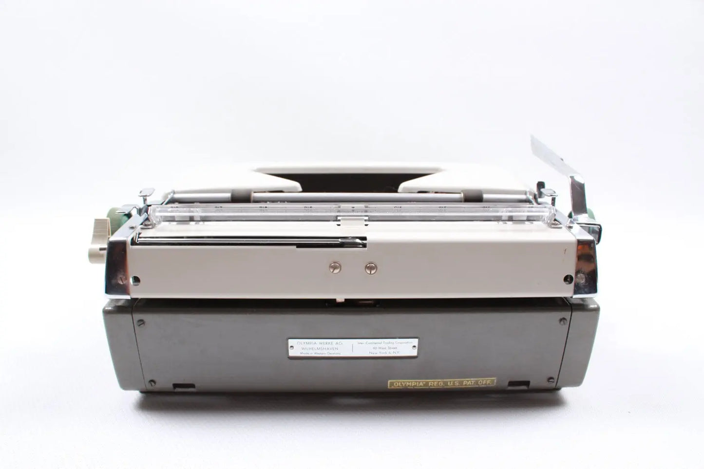 OLYMPIA MONICA SM7 perfectly working vintage typewriter - Professionally Serviced - ElGranero Typewriter.Company