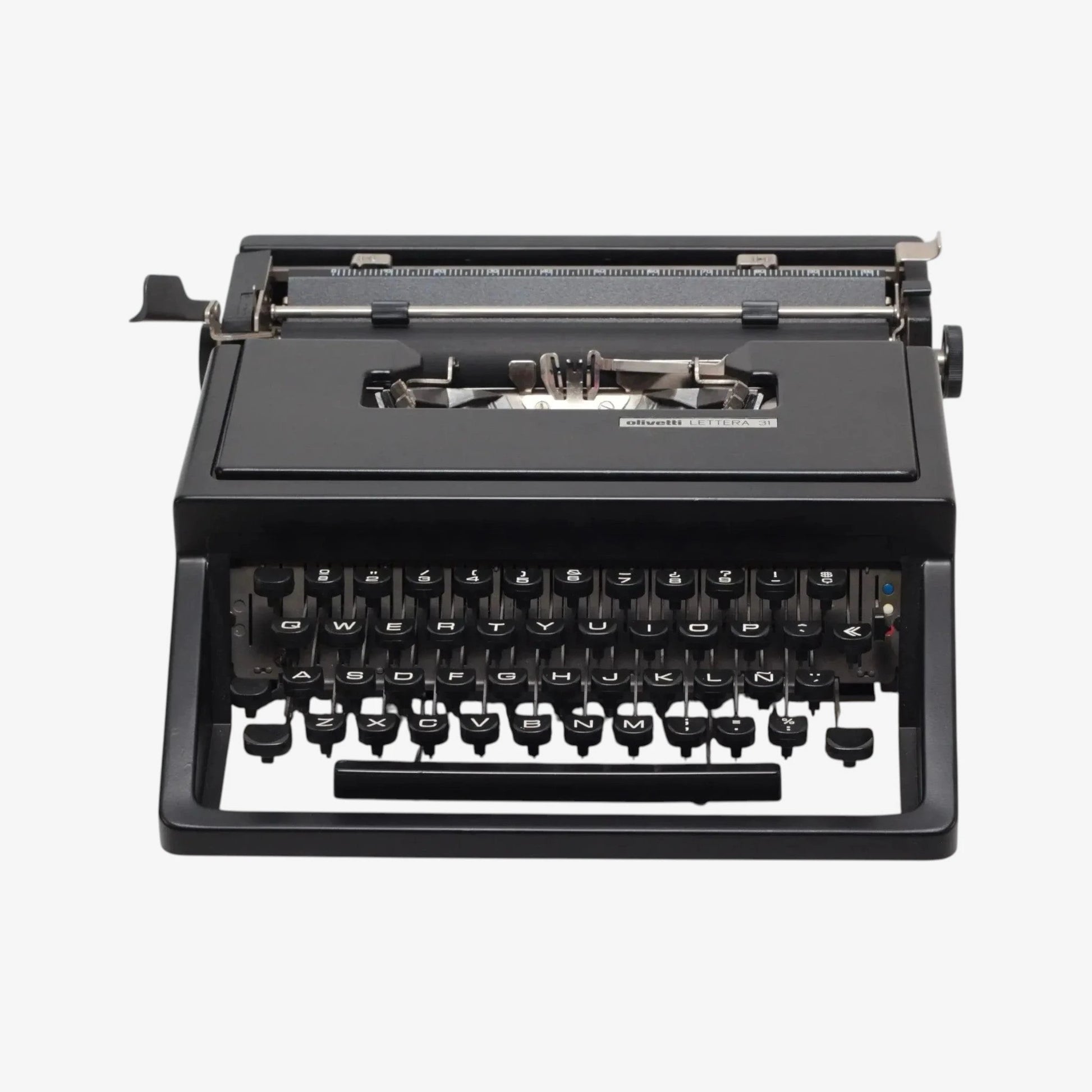 Olivetti Dora, Black Portable Manual Vintage Typewriter, Restored  ElGranero Typewriter.Company