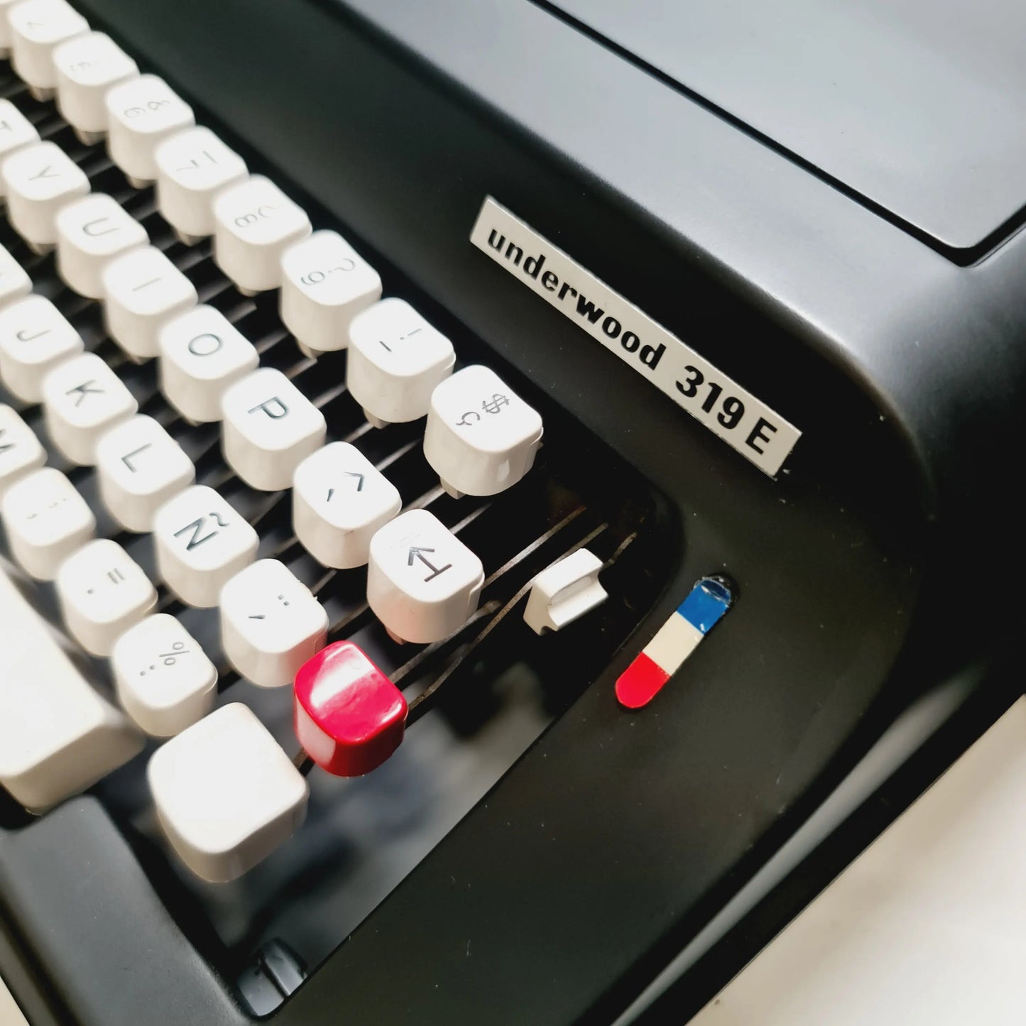Underwood 319E, Vintage Manual Typewriter, Refurbished - ElGranero Typewriter.Company