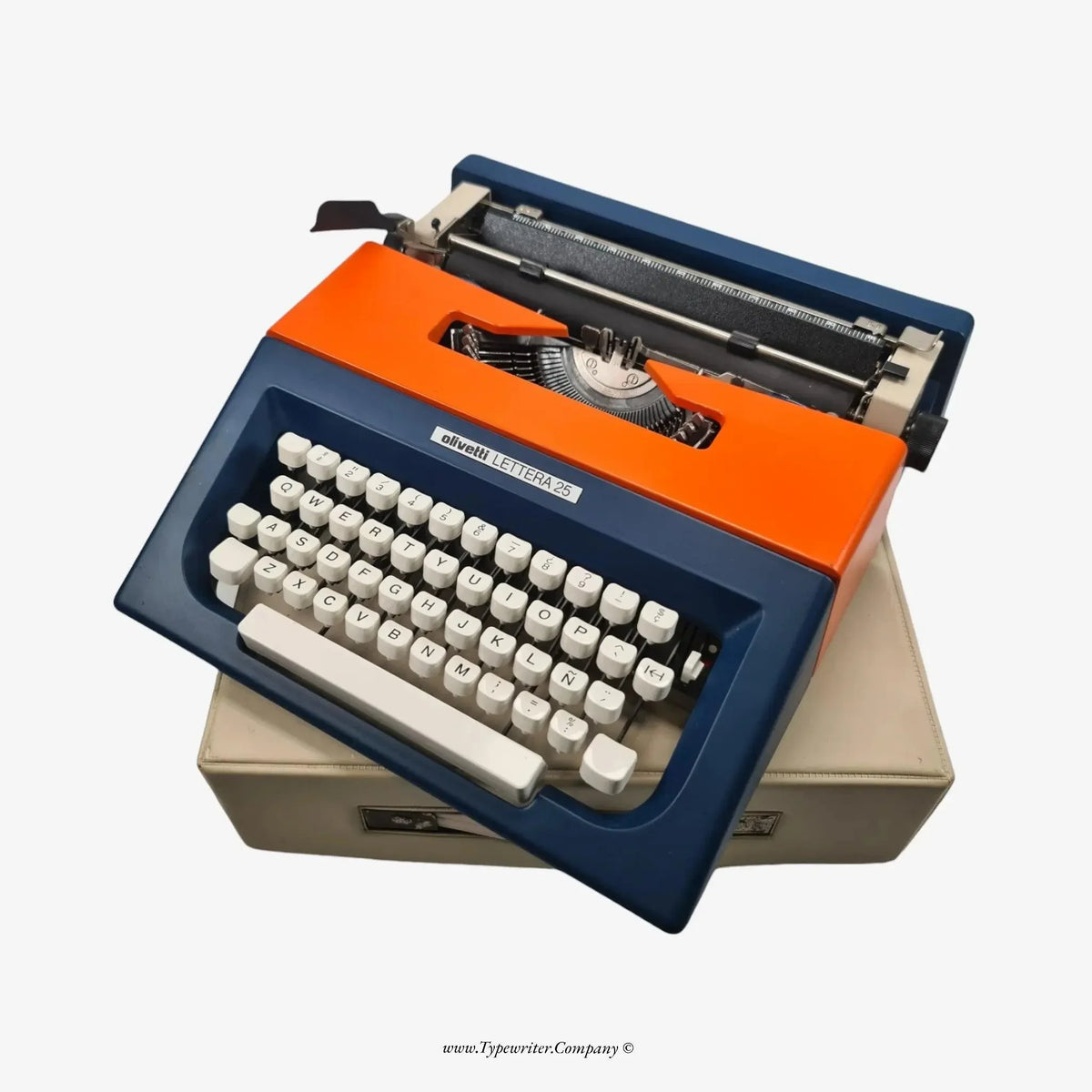 Olivetti Lettera 25, Navy Blue & Orange Vintage Typewriter, Manual Refurbished - ElGranero Typewriter.Company