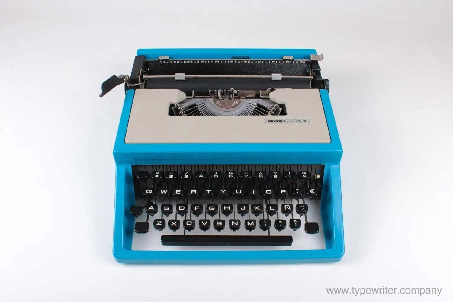 Olivetti Lettera 31 Dora Blue Typewriter, Vintage, Manual Portable 