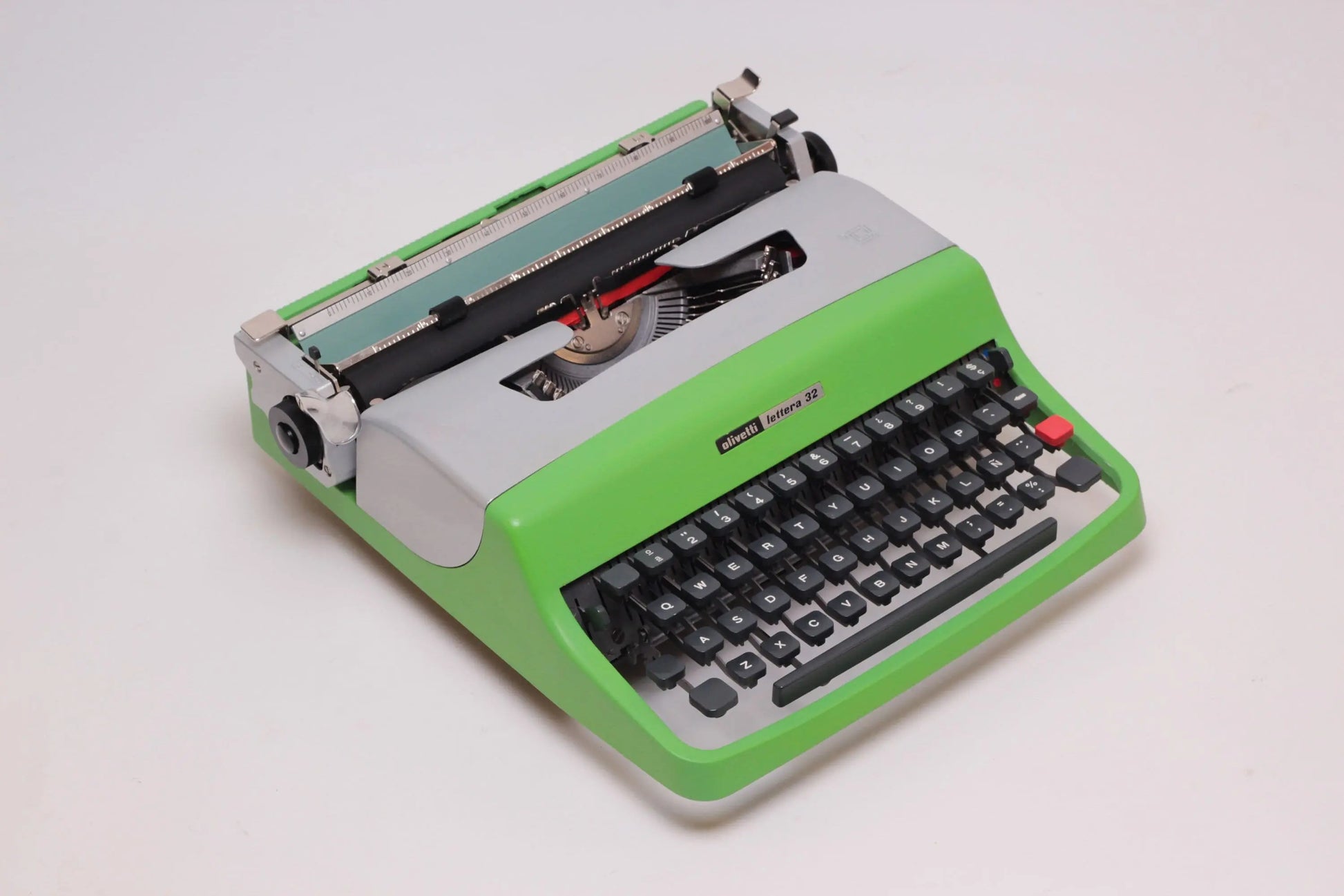 Olivetti Lettera 32 Green & Gray Typewriter, Vintage, Mint Condition, Manual Portable, Professionally Serviced by Typewriter.Company - ElGranero Typewriter.Company