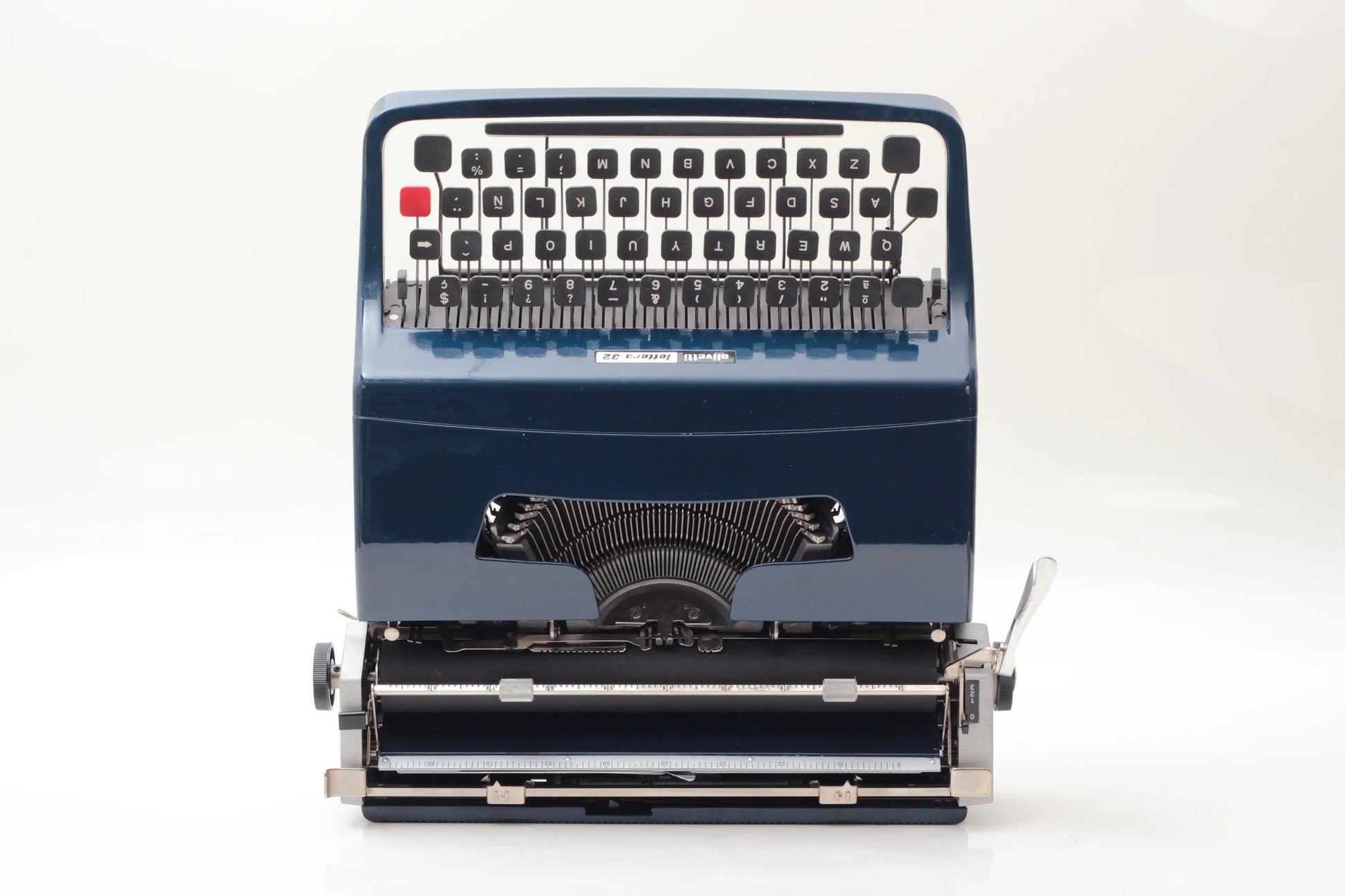 Olivetti Lettera 32 Navy Blue Vintage, Manual Typewriter, Serviced - ElGranero Typewriter.Company