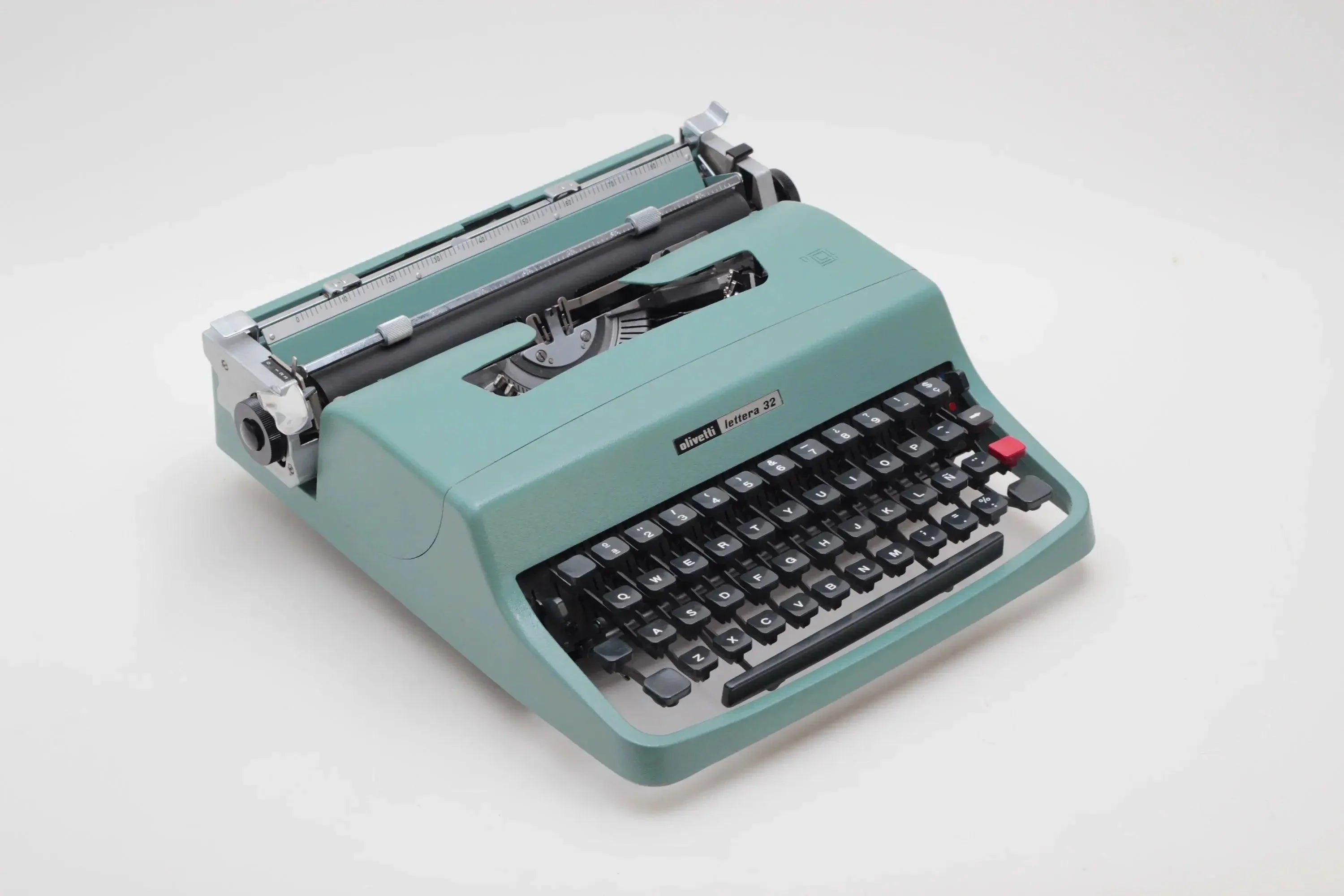 Olivetti Lettera 32 Original Green Vintage Manual Typewriter