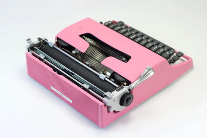 Olivetti Lettera 32 Rosa, Máquina de Escribir Manual Vintage, Renovada - ElGranero Typewriter.Company