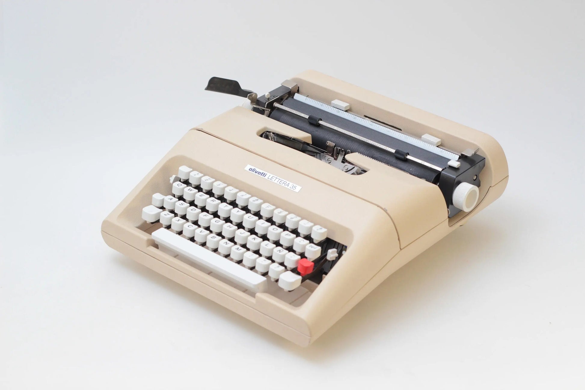 Olivetti Lettera 35 Beige Typewriter, Vintage, Mint Condition, Manual Portable, Professionally Serviced by Typewriter.Company - ElGranero Typewriter.Company