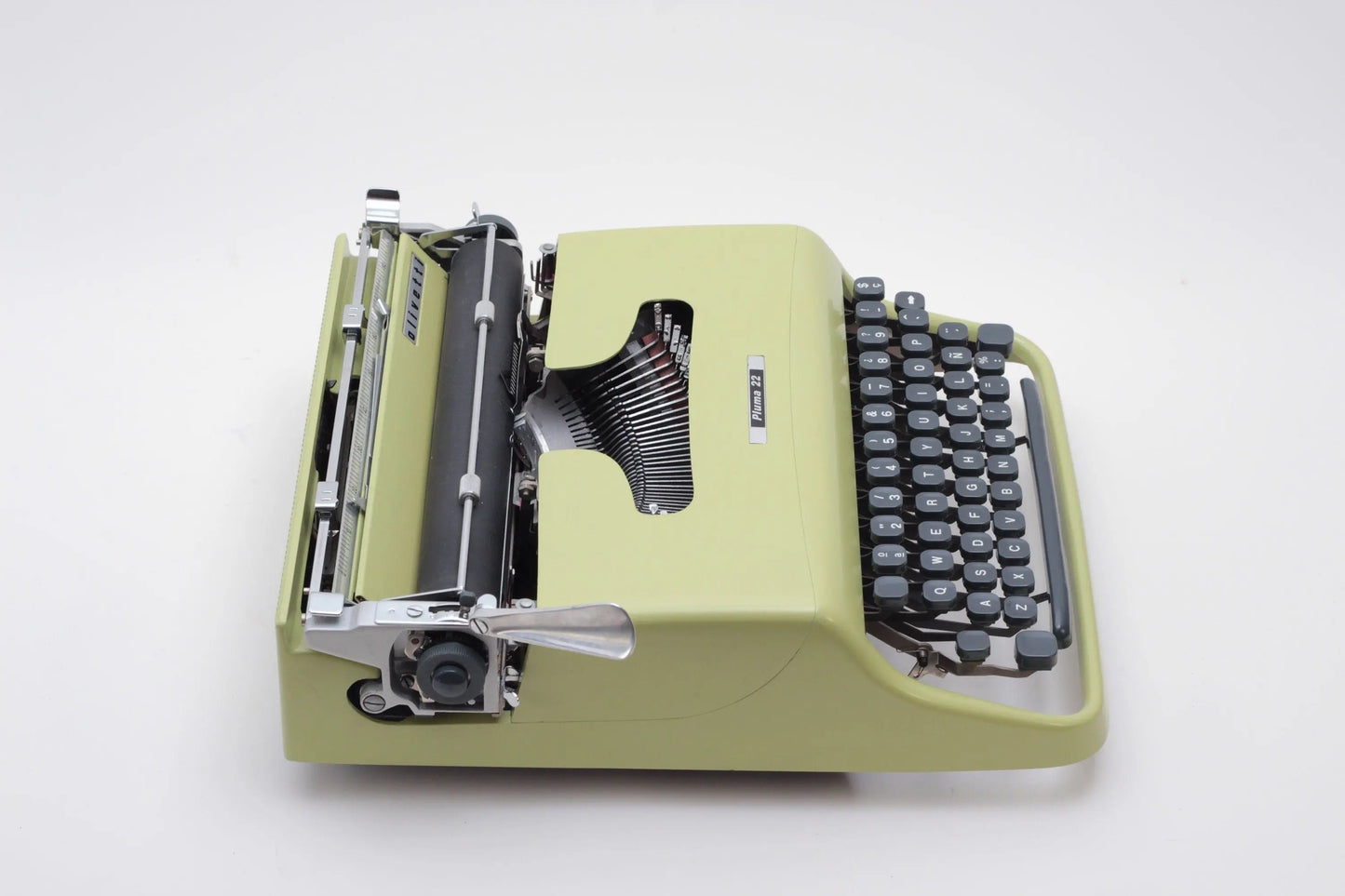 Olivetti Lettera Pluma 22 Light Green Typewriter, Vintage, Manual Portable, Professionally Serviced by Typewriter.Company - ElGranero Typewriter.Company