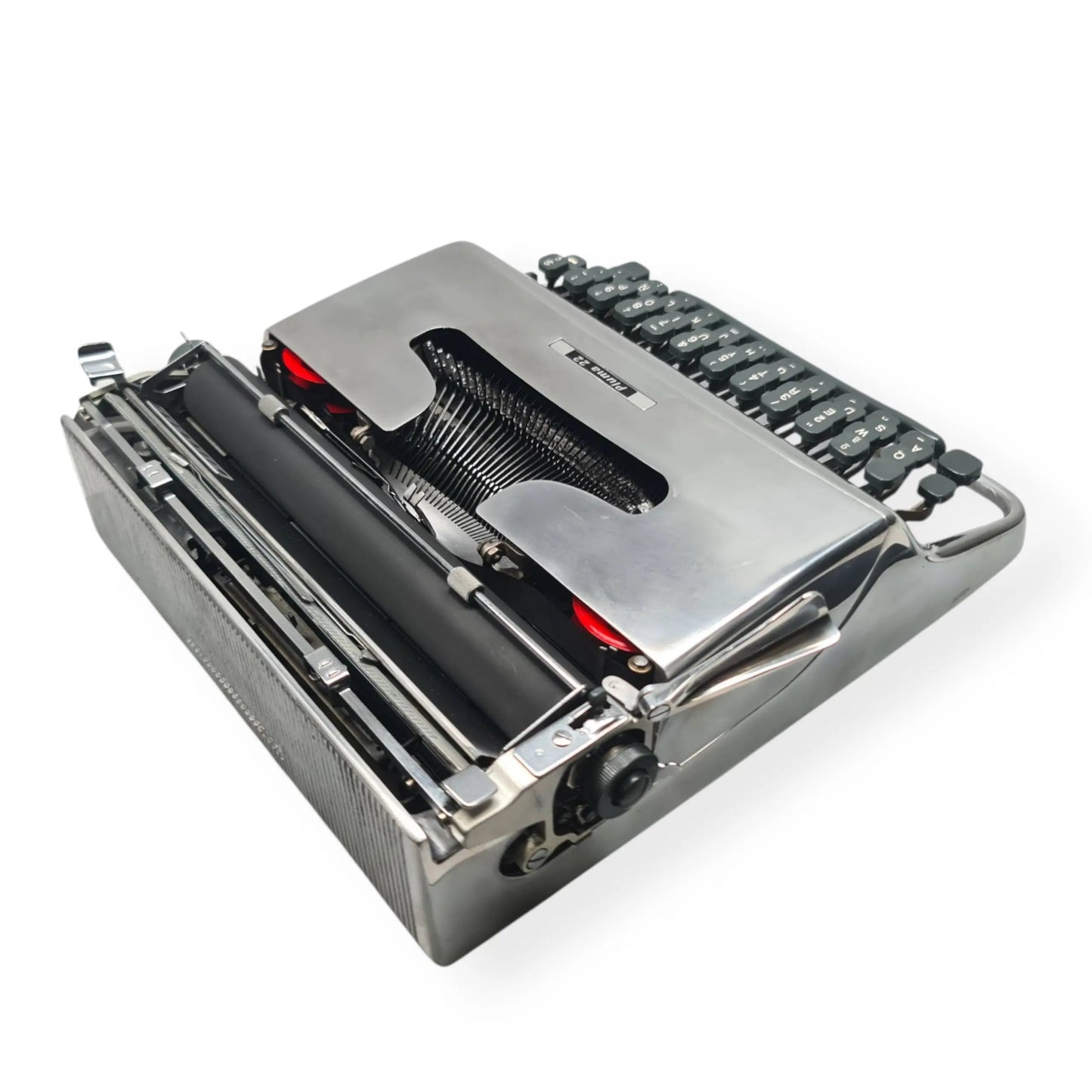 Olivetti Pluma 22 - Limited Polished Silver Edition Typewriter QWERTY ElGranero Typewriter.Company