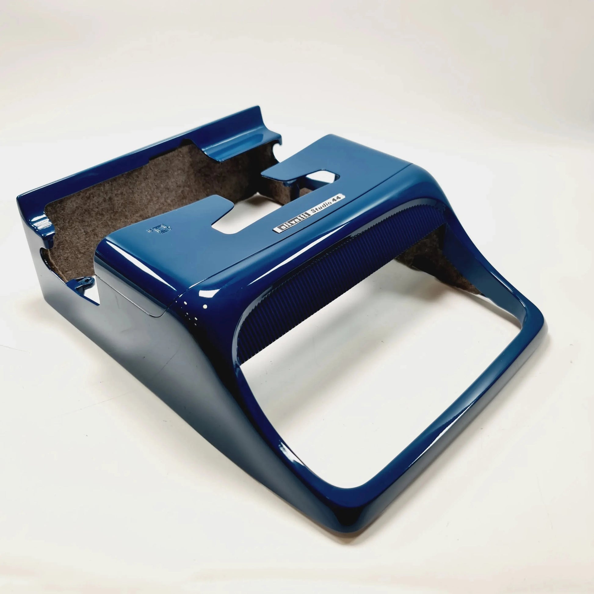 Olivetti Studio 44 chassis professionally painted in navy blue - ElGranero Typewriter.Company