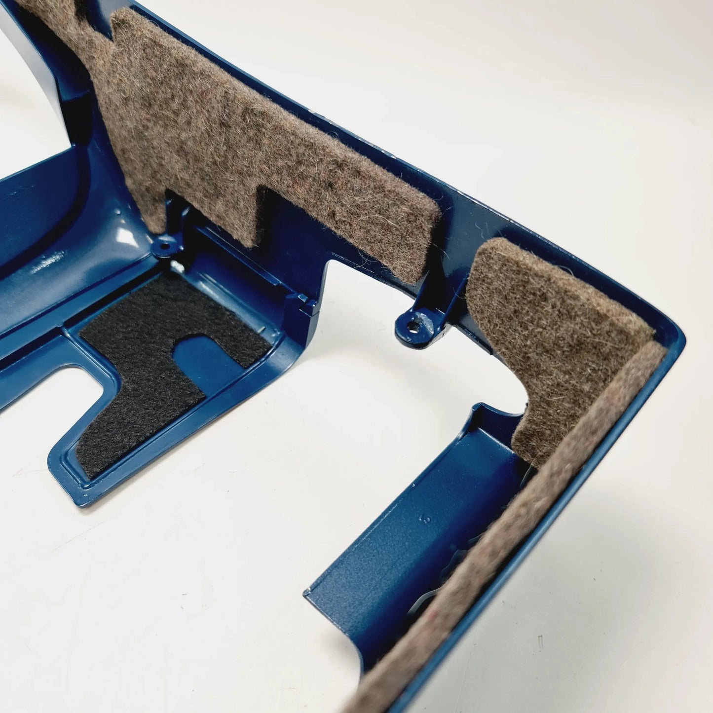 Olivetti Studio 44 chassis professionally painted in navy blue - ElGranero Typewriter.Company