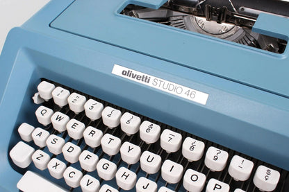 Olivetti Studio 46 Azul, Máquina de Escribir Manual Vintage, Restaurada - ElGranero Typewriter.Company