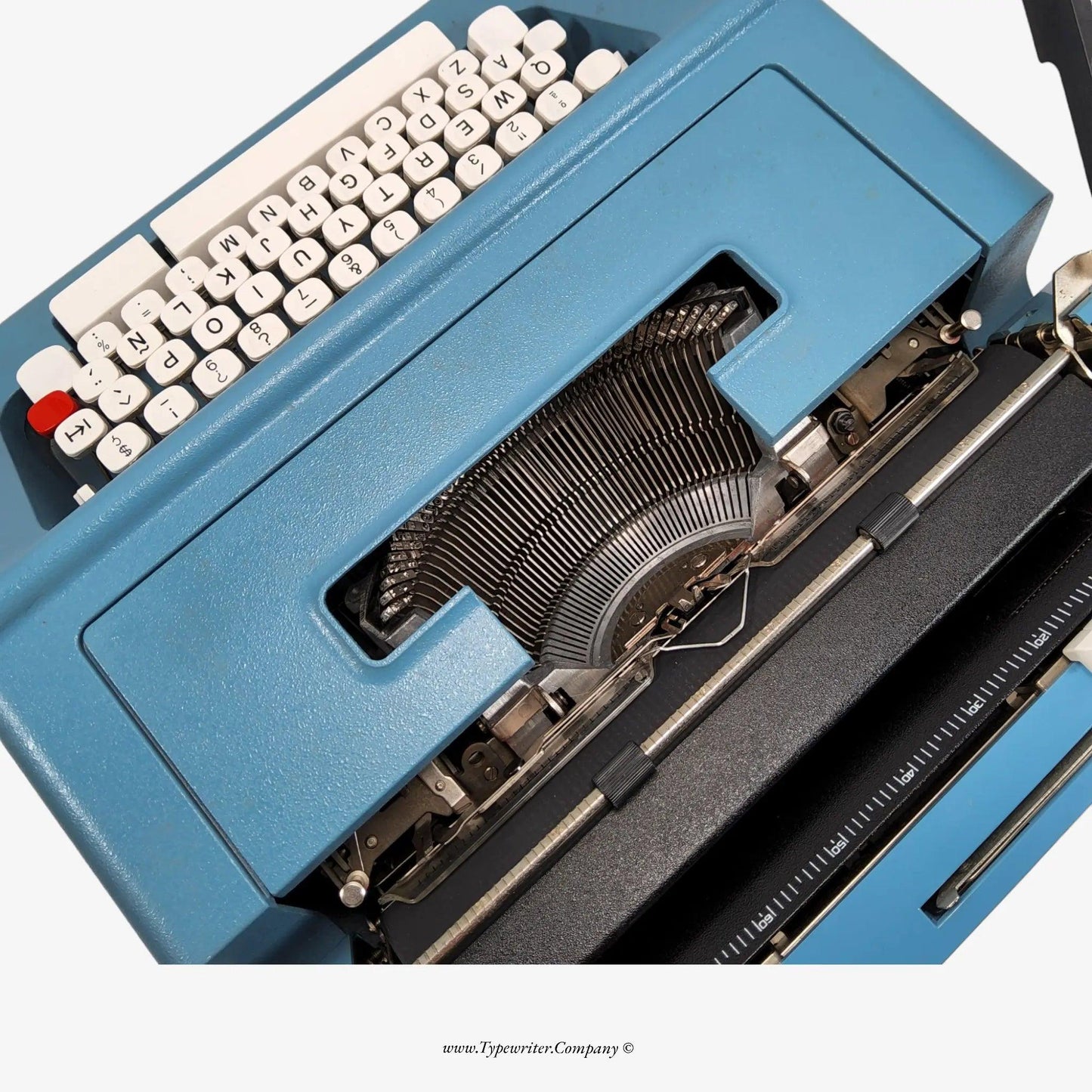 Olivetti Studio 46 Typewriter, Vintage Manual, Refurbished, QWERTY Keyboard ElGranero Typewriter.Company