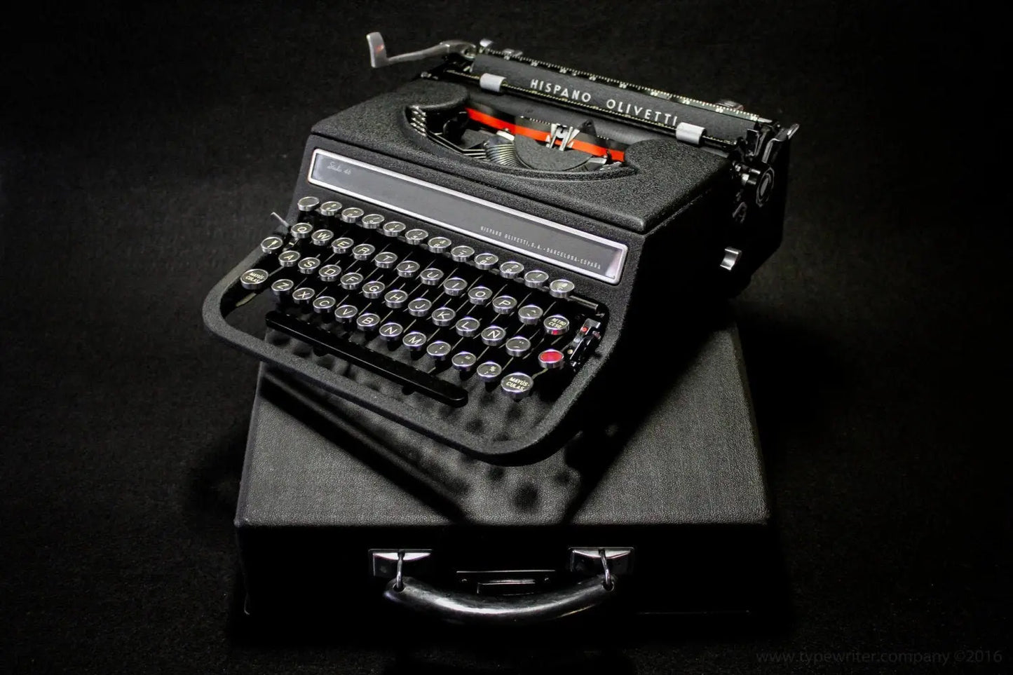 Olivetti Studio 46(42) Classic Black Vintage Typewriter Serviced, case - ElGranero Typewriter.Company