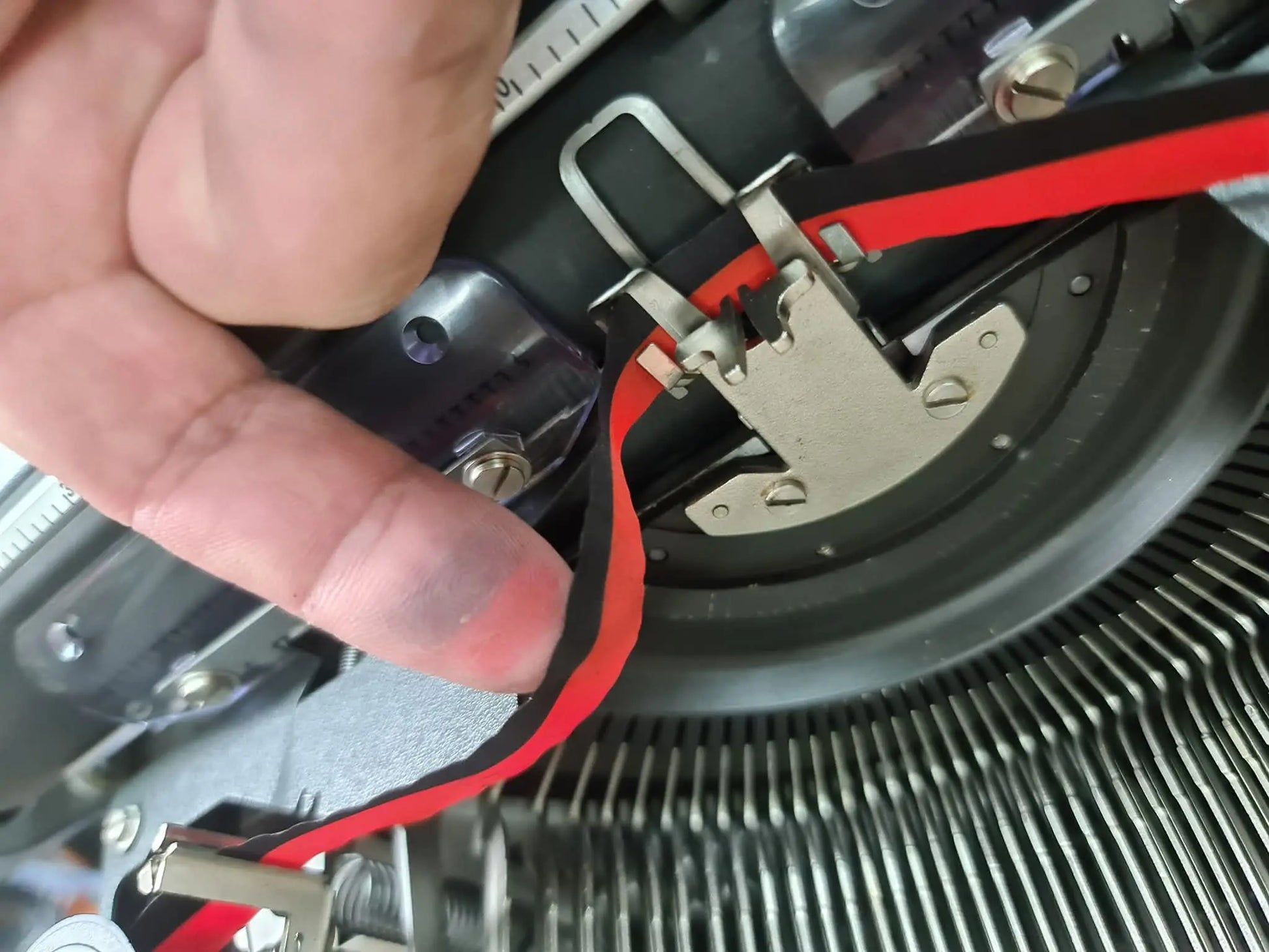 Olympia SG 3 Typewriter, carriage A3, manual BRAND NEW - ElGranero Typewriter.Company