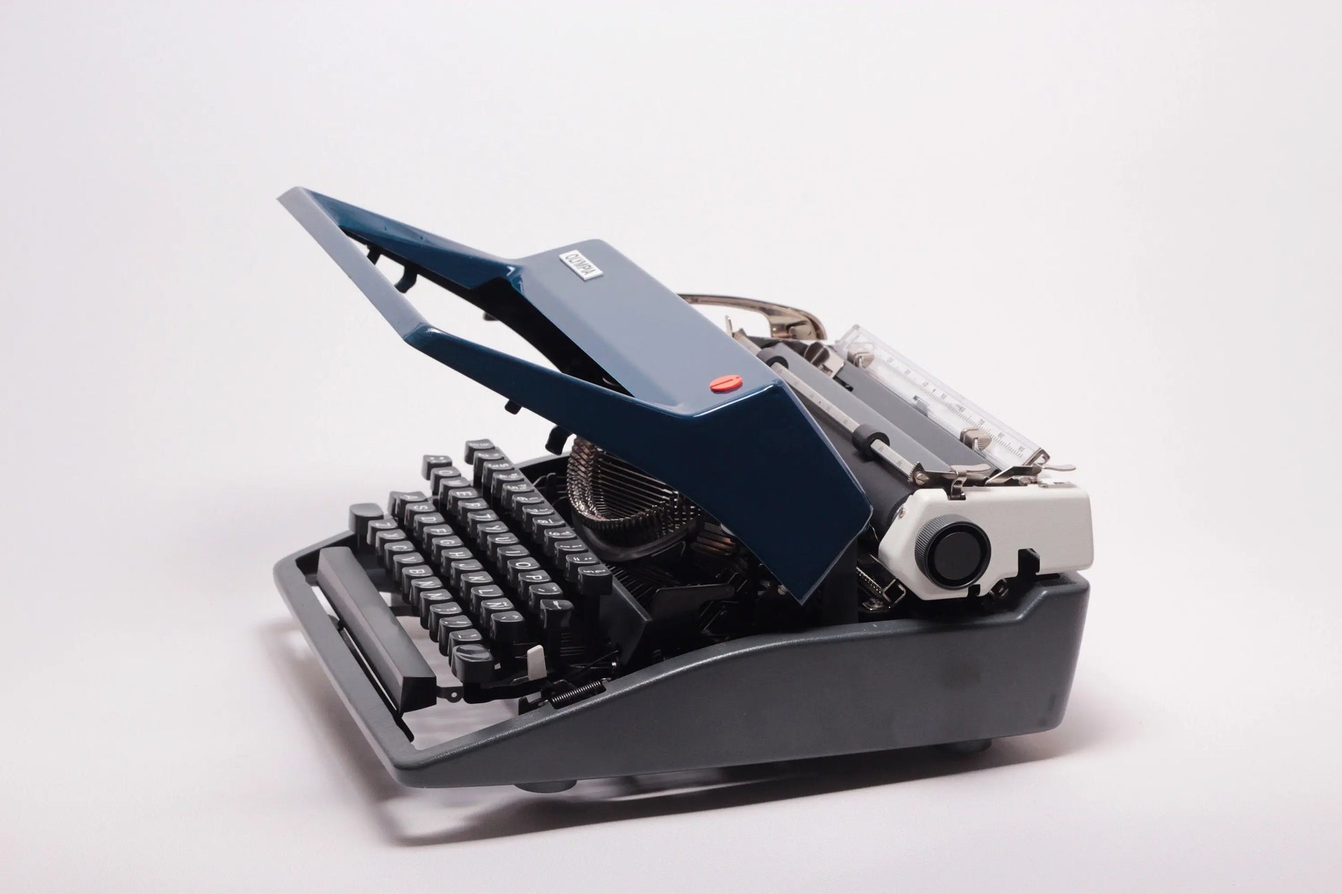 Olympia SM Navy Blue Vintage Manual Portable Typewriter, Serviced - ElGranero Typewriter.Company