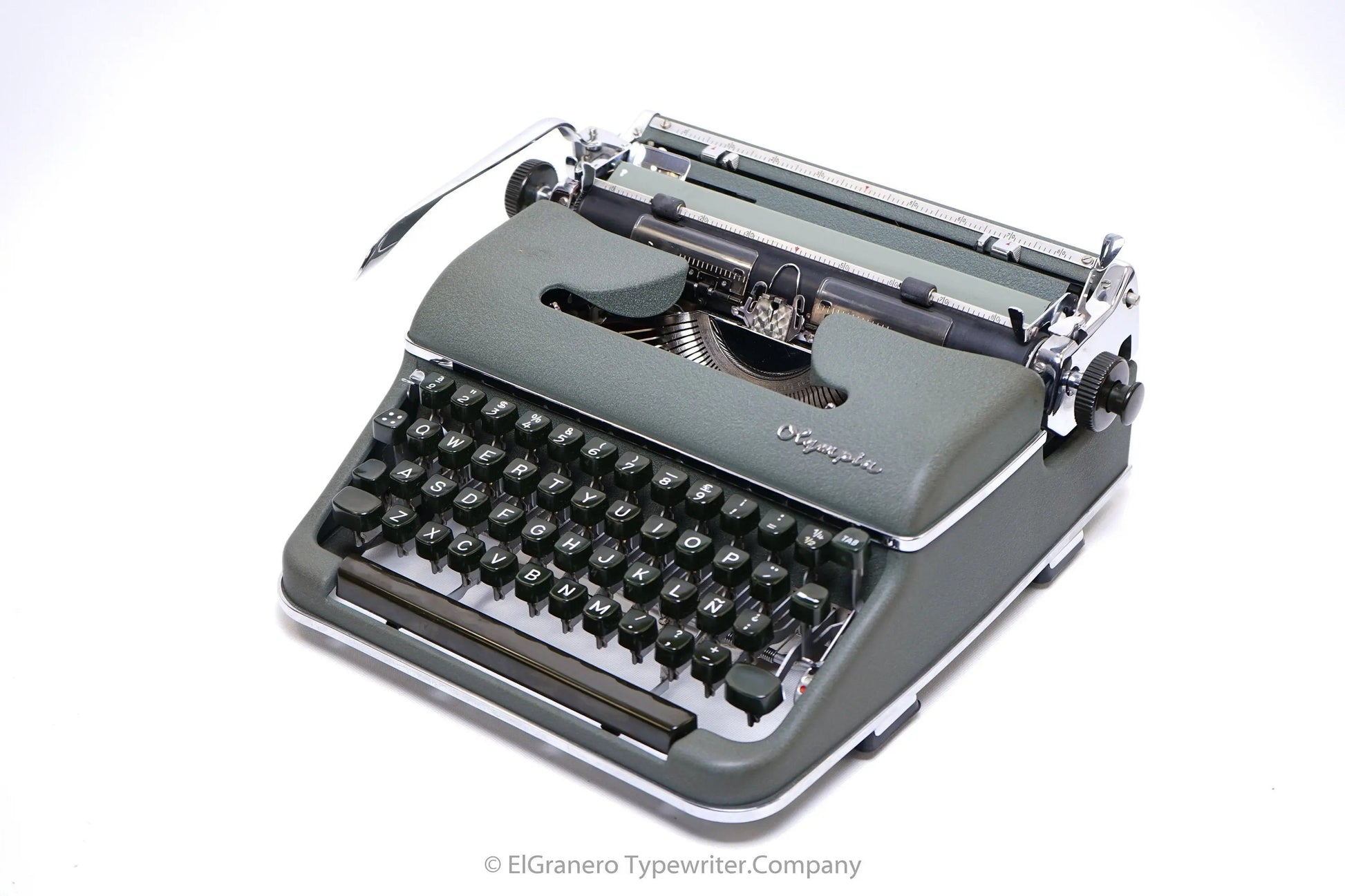 Olympia SM3 Manual Vintage Typewriter - ElGranero Typewriter.Company