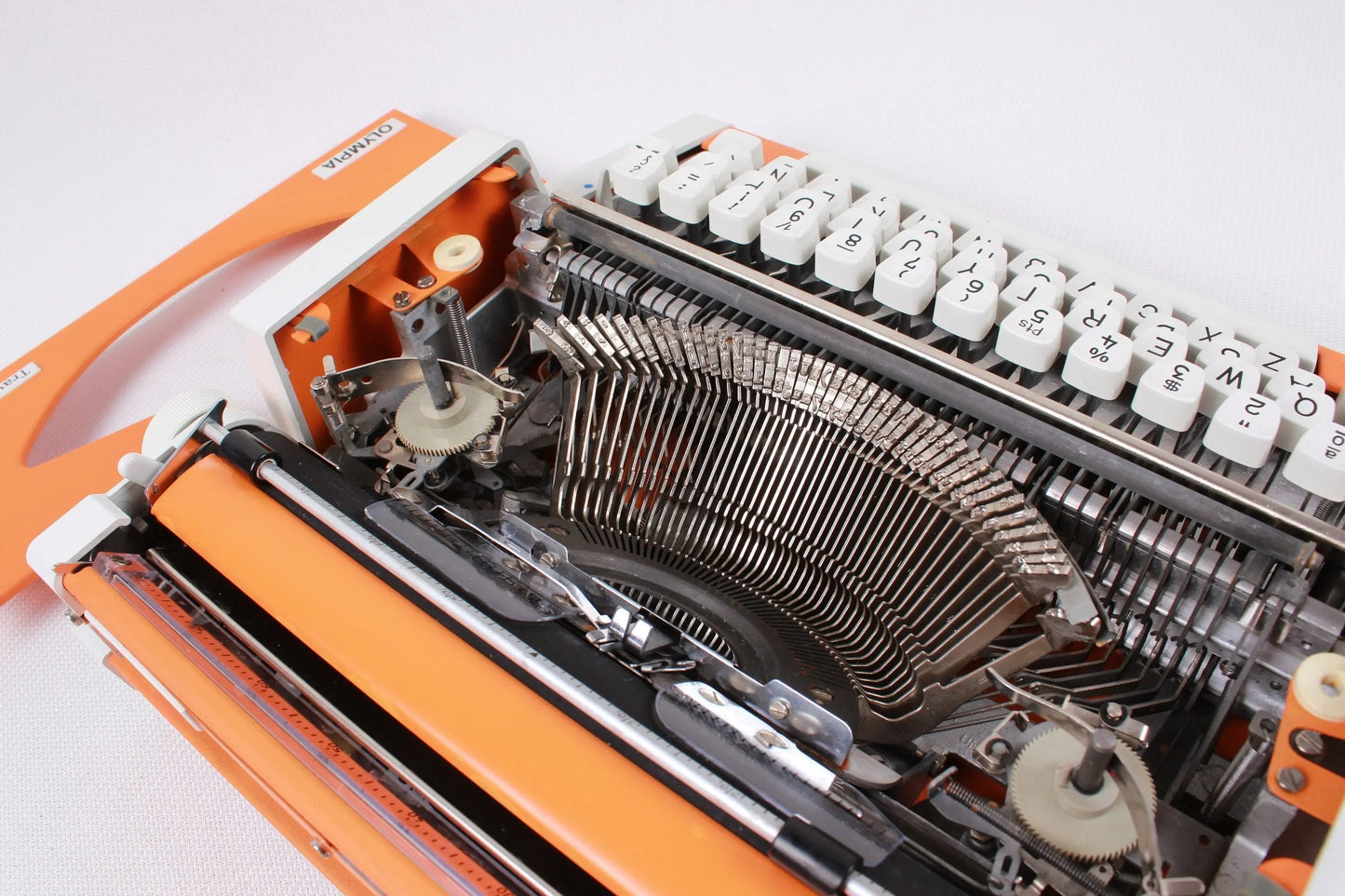 Olympia Traveller De Luxe Orange Typewriter, Vintage, Manual Portable, Professionally Serviced by Typewriter.Company - ElGranero Typewriter.Company