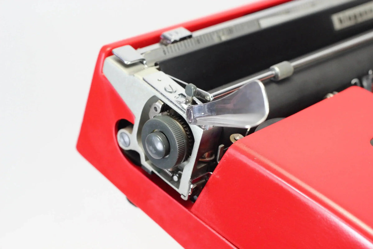 SOLD! Olivetti Pluma 22 Red, Vintage Manual Typewriter, Restored - ElGranero Typewriter.Company