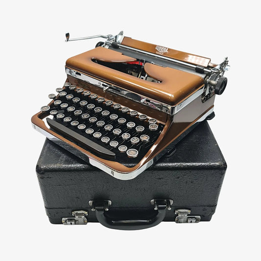 Royal Quiet, Very Rare Font and Colour, Vintage Manual Typewriter Serviced ElGranero Typewriter.Company