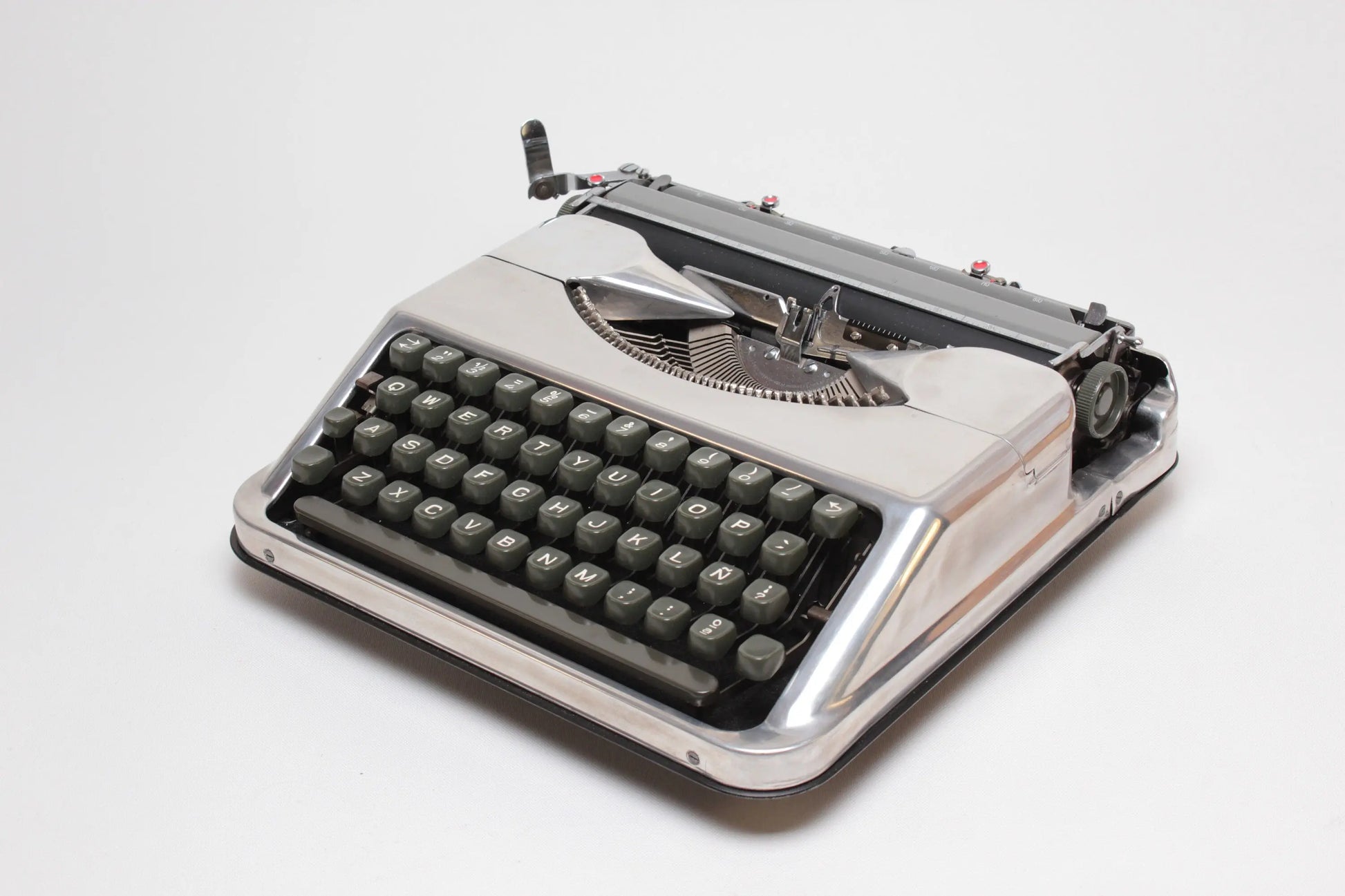 SALE! - Limited Edition Hermes Baby Polished Silver Typewriter, Vintage, Professionally Serviced - ElGranero Typewriter.Company