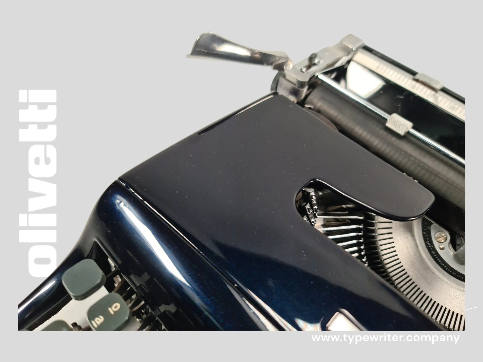 SALE! - Limited Edition Olivetti Pluma 22 Navy Blue Typewriter, Vintage, Professionally Serviced - ElGranero Typewriter.Company