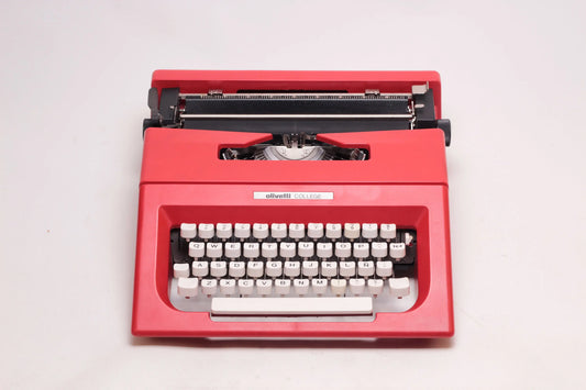 SALE! - Olivetti Lettera 25 College Red Typewriter, Vintage, Professionally Serviced - ElGranero Typewriter.Company