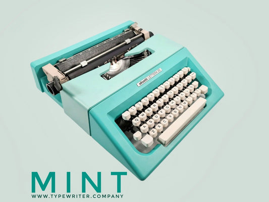 SALE! - Olivetti Lettera 25 Mint Green Typewriter, Vintage, Professionally Serviced - ElGranero Typewriter.Company