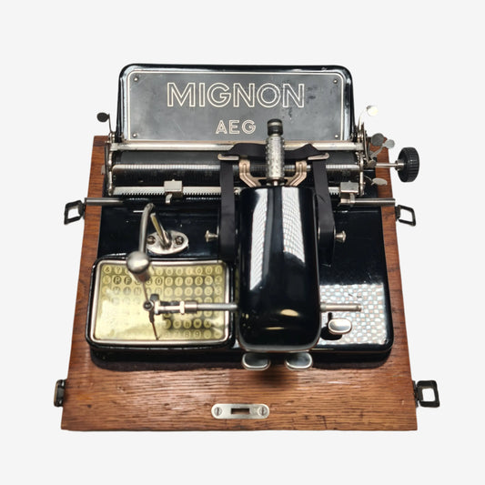 SOLD! Mignon Typewriter Nº4 Index Antique, Refurbished, with Case - ElGranero Typewriter.Company